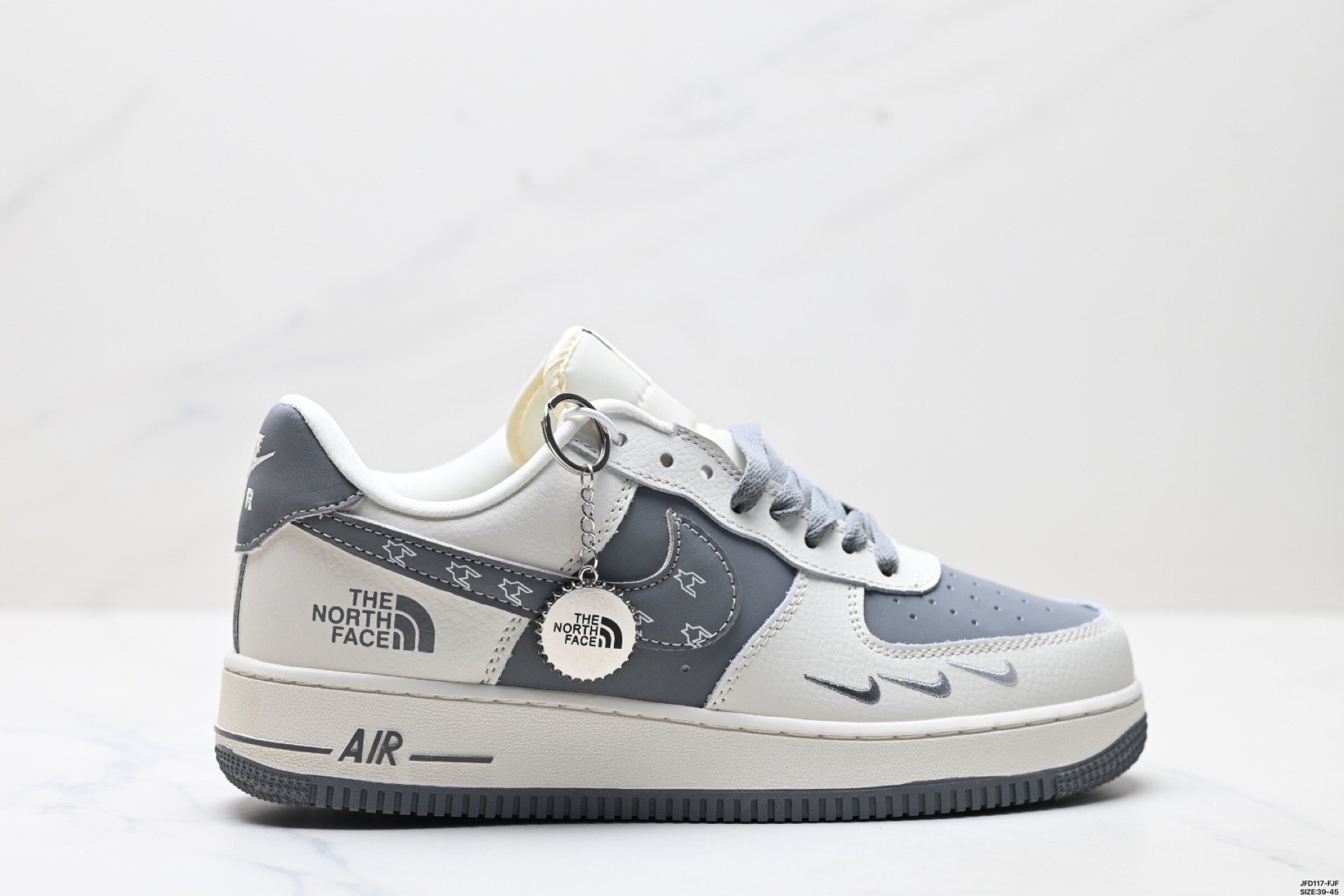 180 耐克Nike Air Force 1“07空军一号低帮百搭休闲运动板鞋 AJ7747-100