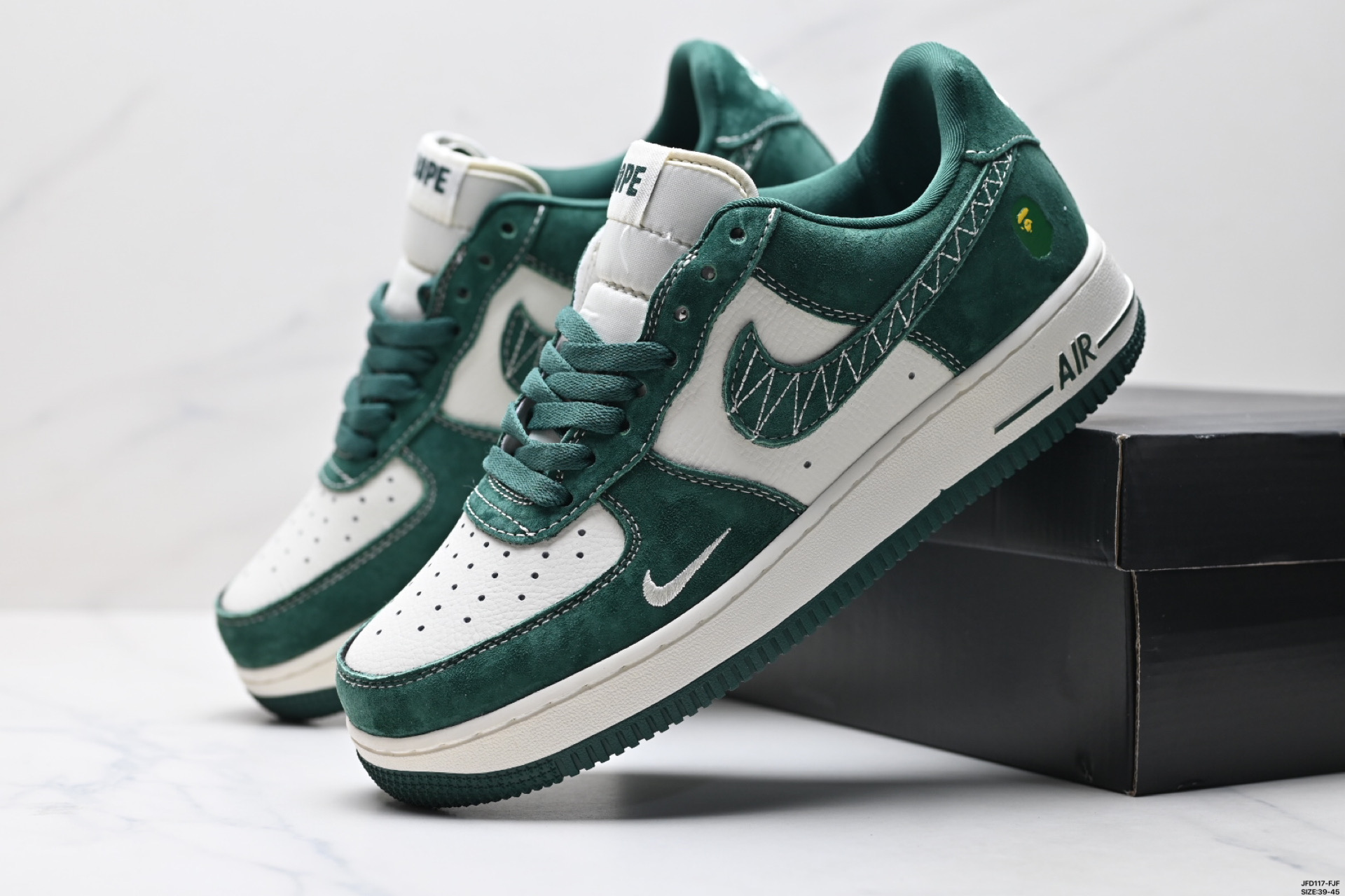 180 耐克Nike Air Force 1“07空军一号低帮百搭休闲运动板鞋 AJ7747-100