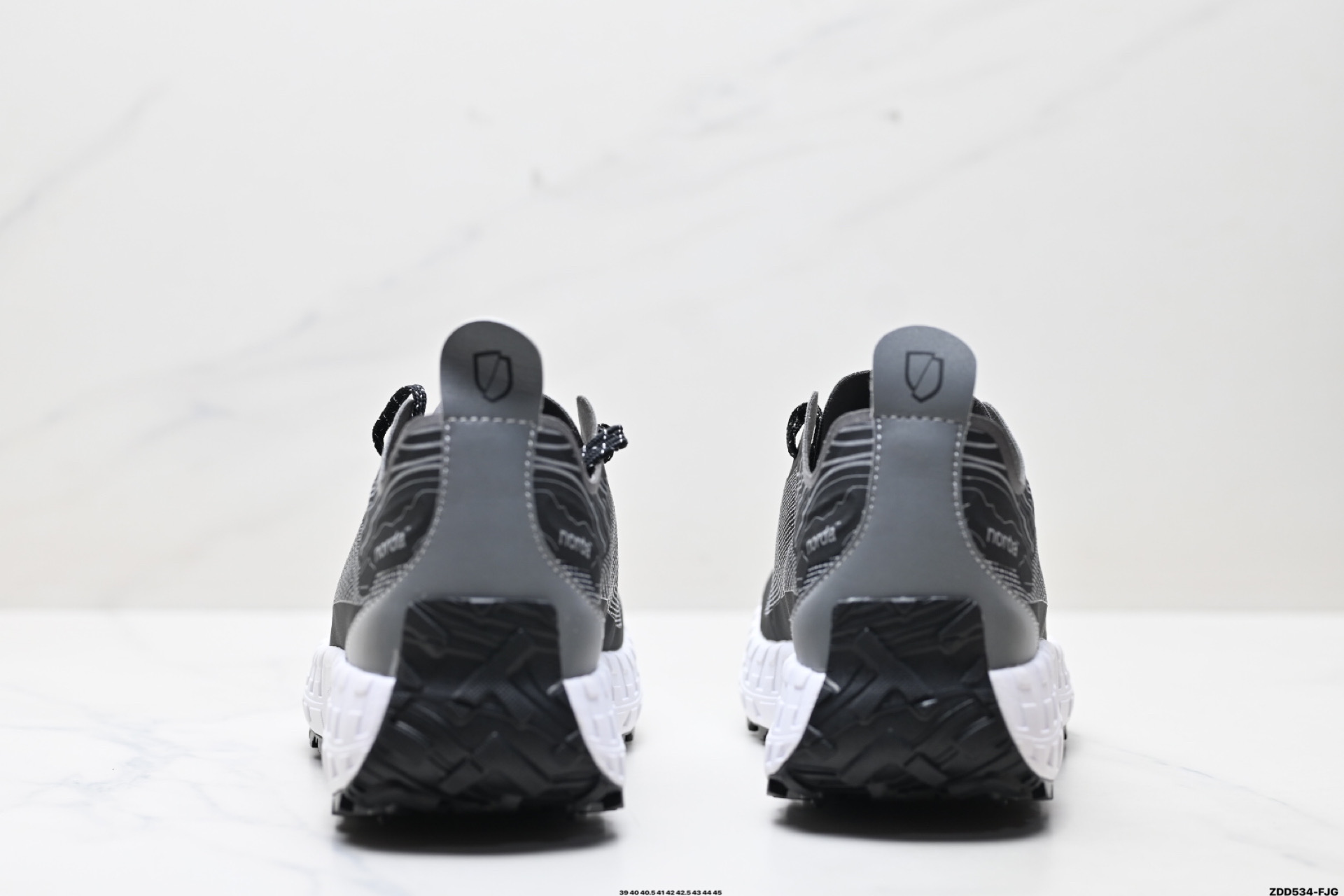 240 NORDA 001 厚底系带耐磨 低帮 户外 越野登山功能鞋 NORDA001-M-STLTHBLK-8