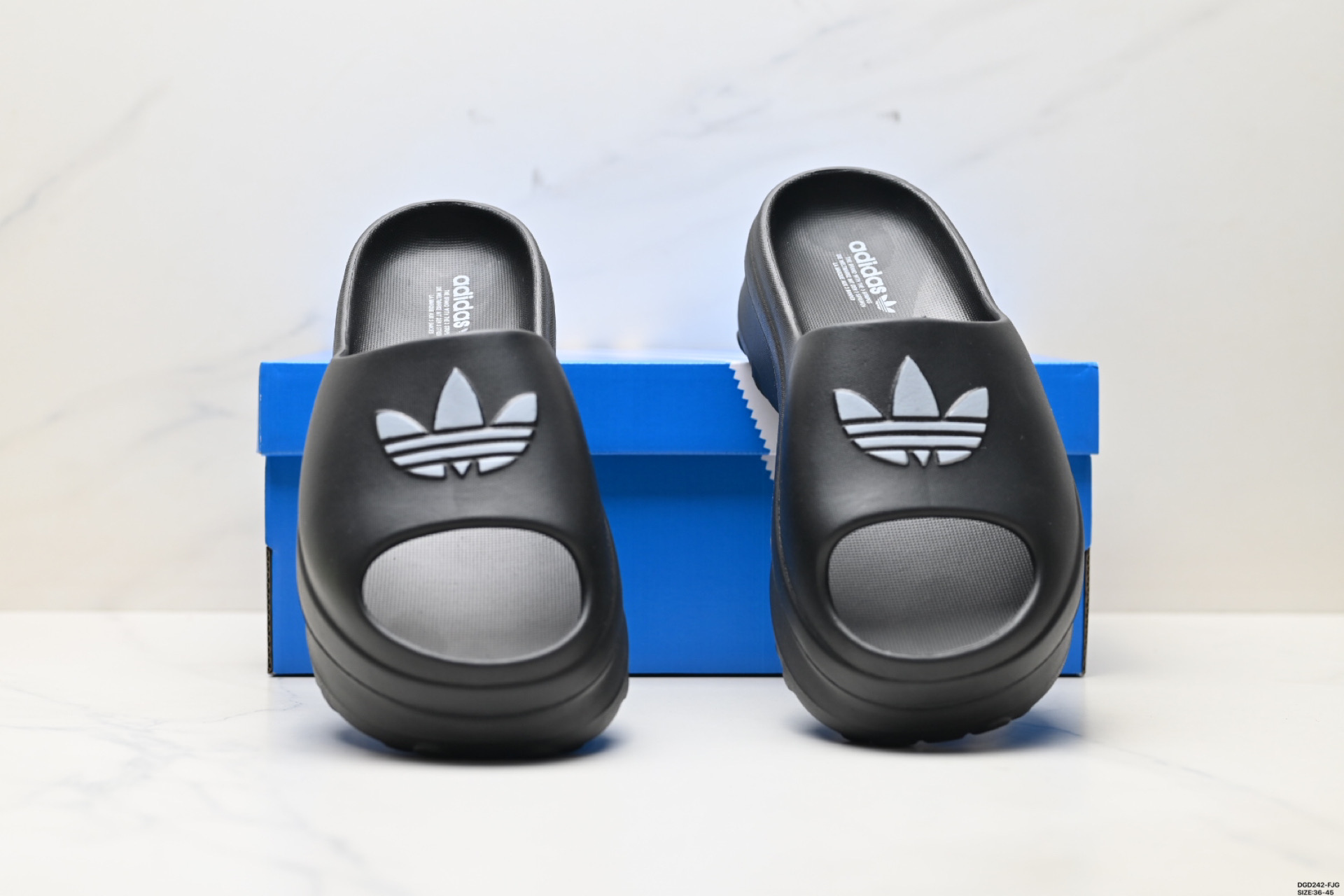 80 Adidas Originals AdiFOM Stan Stan 舒适百搭 防滑防磨一字拖鞋