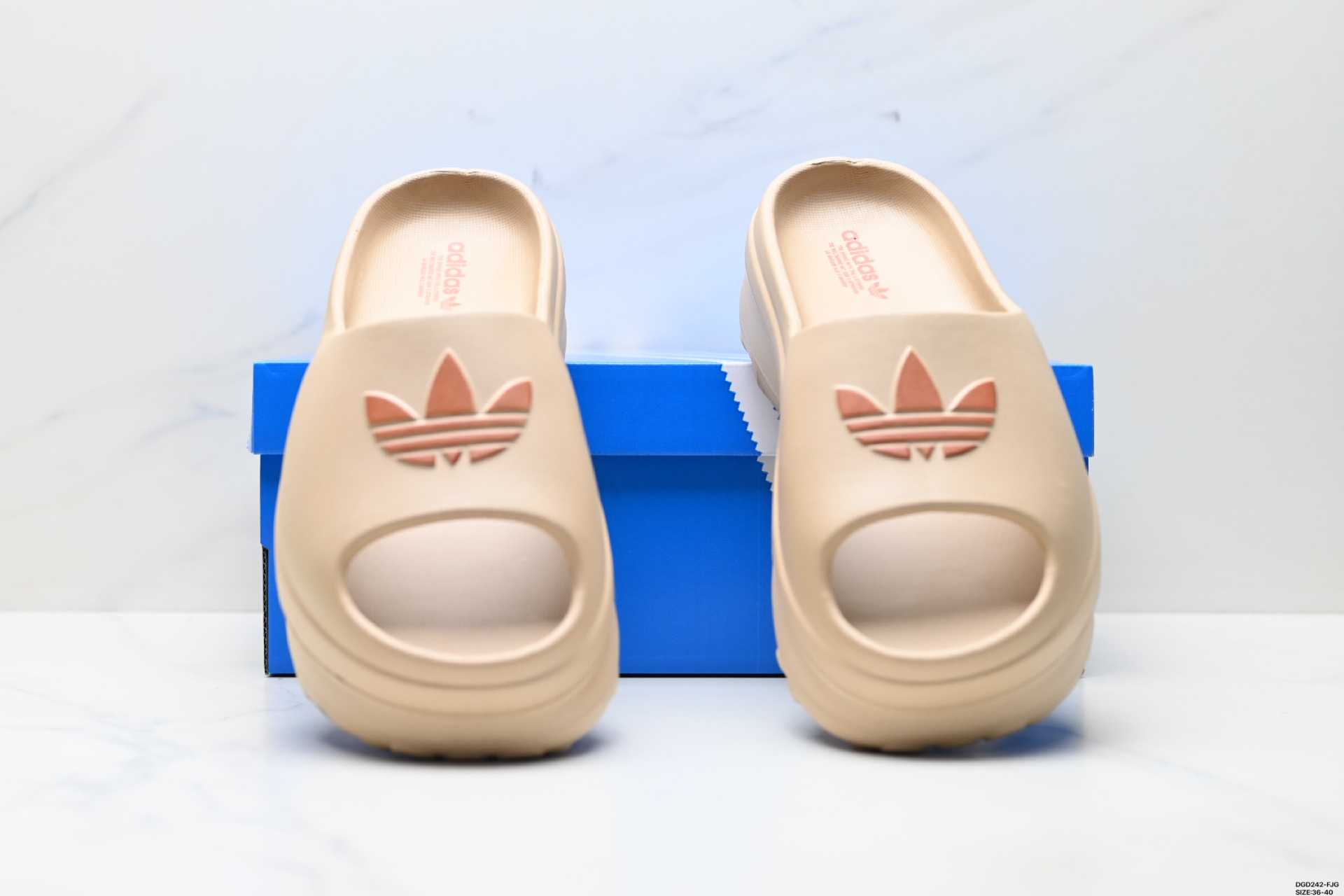 80 Adidas Originals AdiFOM Stan Stan 舒适百搭 防滑防磨一字拖鞋