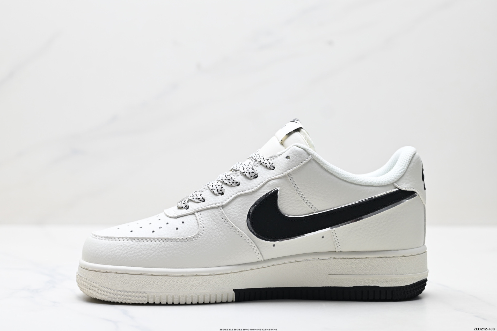 270 NIKE AIR FORCE 1‘07 LV8 CS5288-010