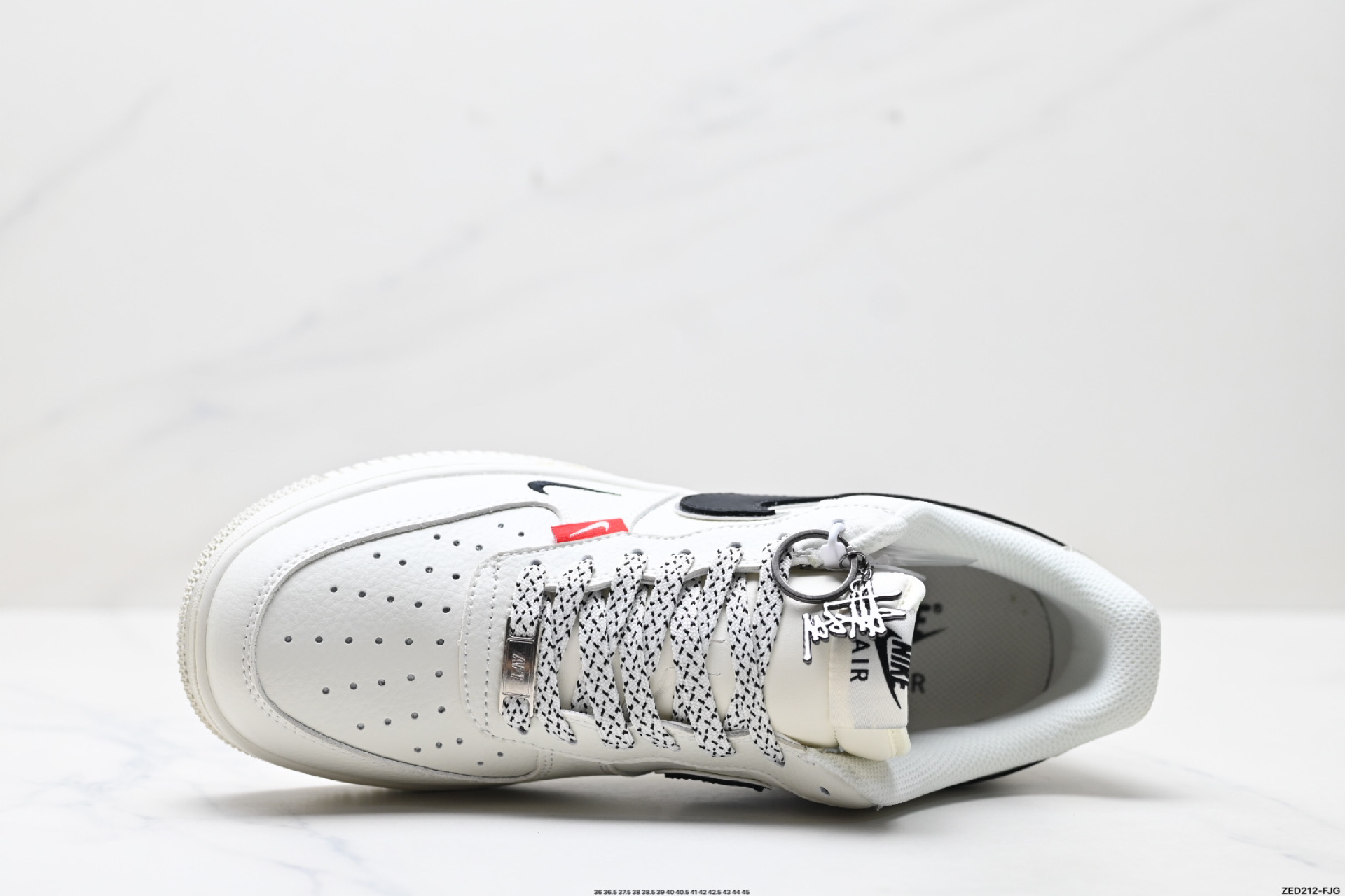 270 NIKE AIR FORCE 1‘07 LV8 CS5288-010