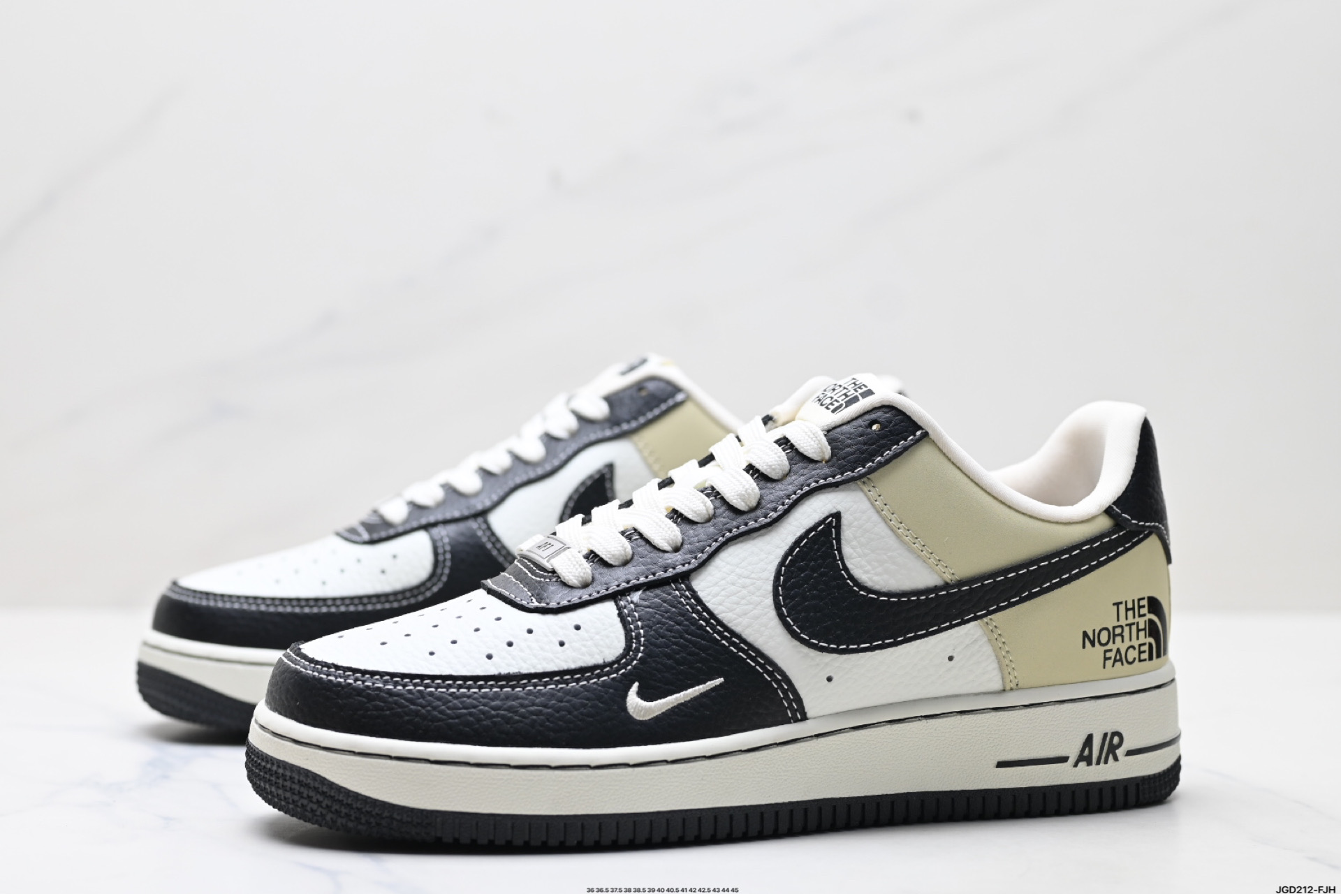 190 NIKE AIR FORCE 1‘07 CH6336-513