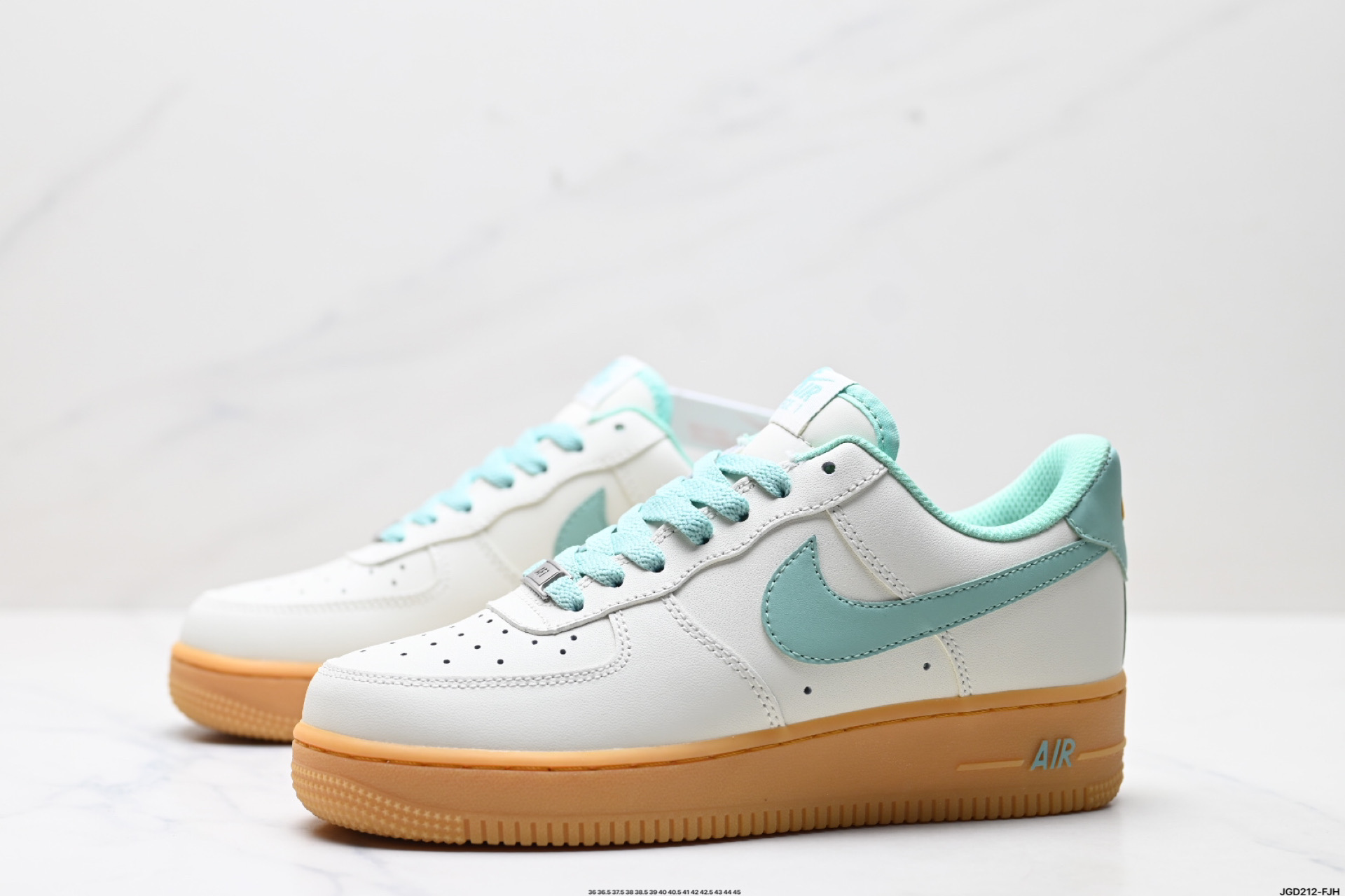 190 NIKE AIR FORCE 1‘07 XC2351-055