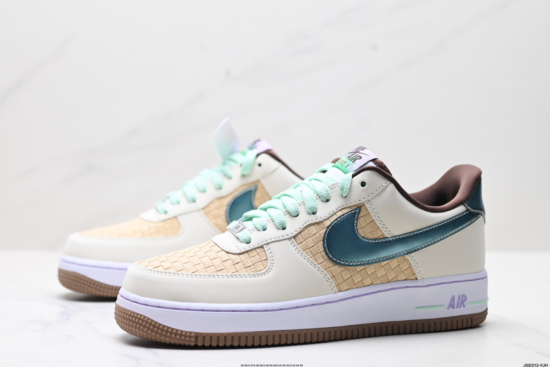 190 NIKE AIR FORCE 1‘07 原楦头原纸板 打造纯正低帮空军版型 IB5722-100