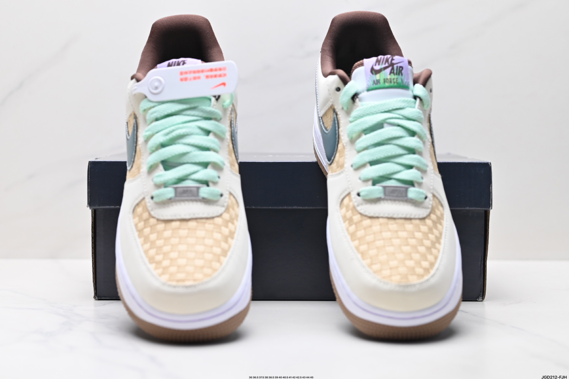 190 NIKE AIR FORCE 1‘07 原楦头原纸板 打造纯正低帮空军版型 IB5722-100