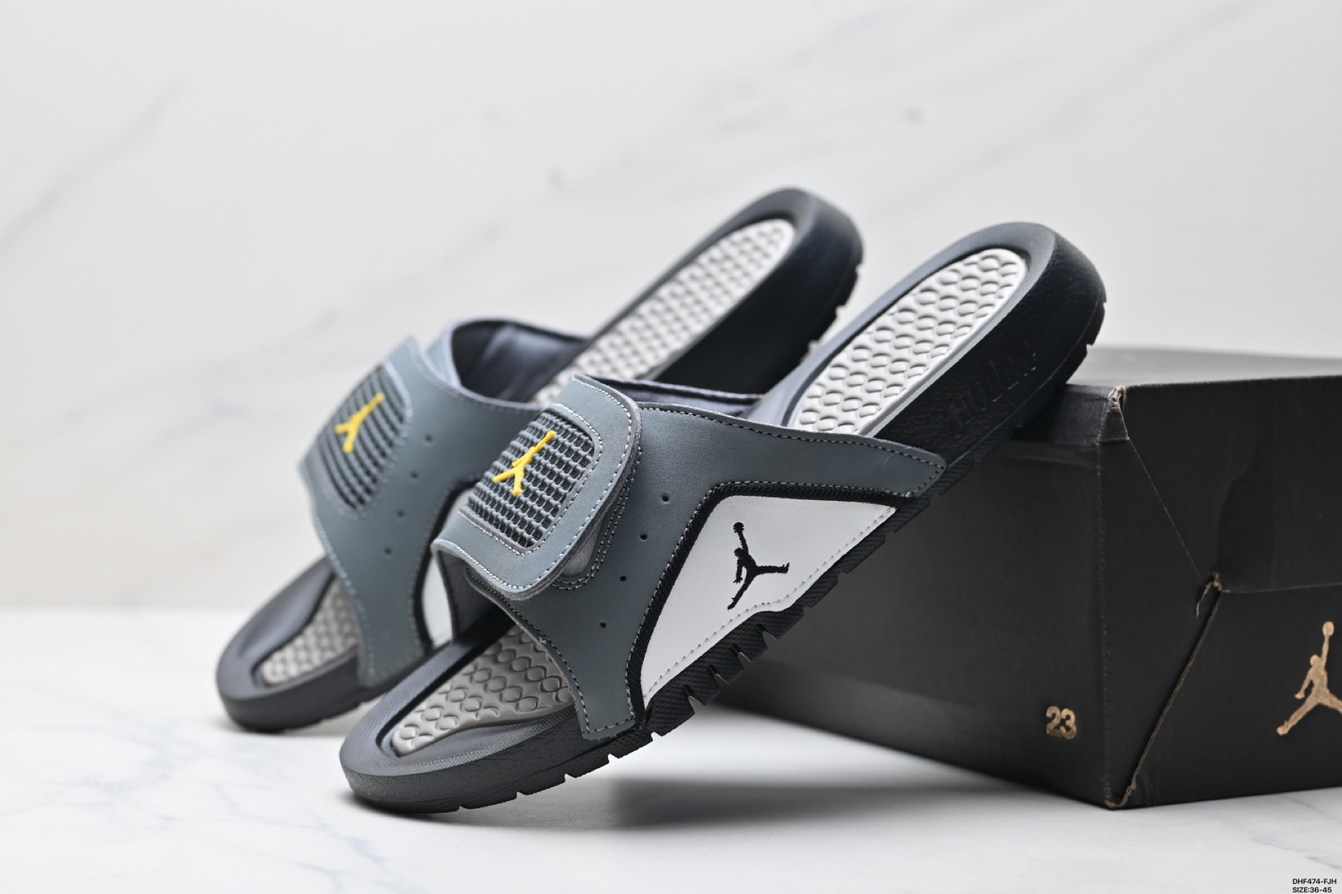 95 NIKE AIR JORDAN HYDRO XI RETRO BG 耐克 魔术贴运动拖鞋 DN4238-701