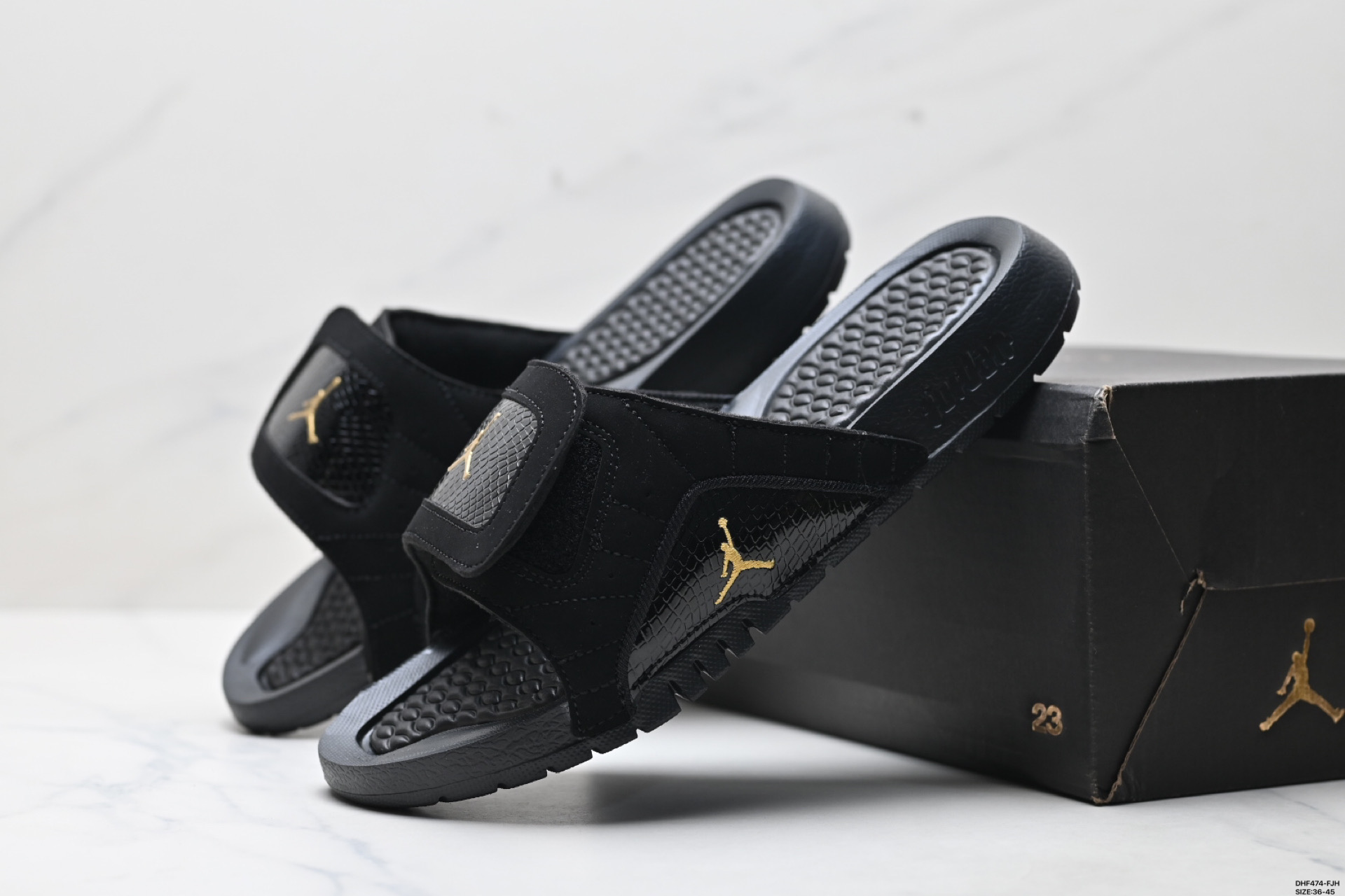 95 NIKE AIR JORDAN HYDRO XI RETRO BG 耐克 魔术贴运动拖鞋 DN4238-701