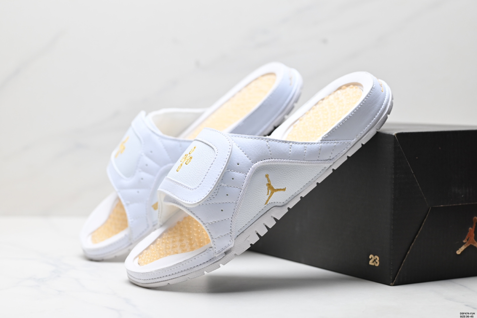 105 NIKE AIR JORDAN HYDRO XII RETRO BG 耐克 魔术贴运动拖鞋 820265-007