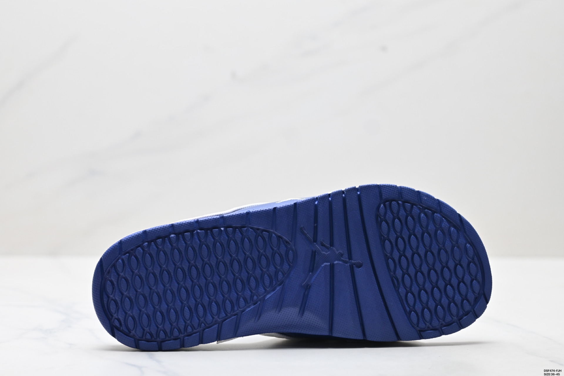 105 NIKE AIR JORDAN HYDRO XII RETRO BG 耐克 魔术贴运动拖鞋 820265-001