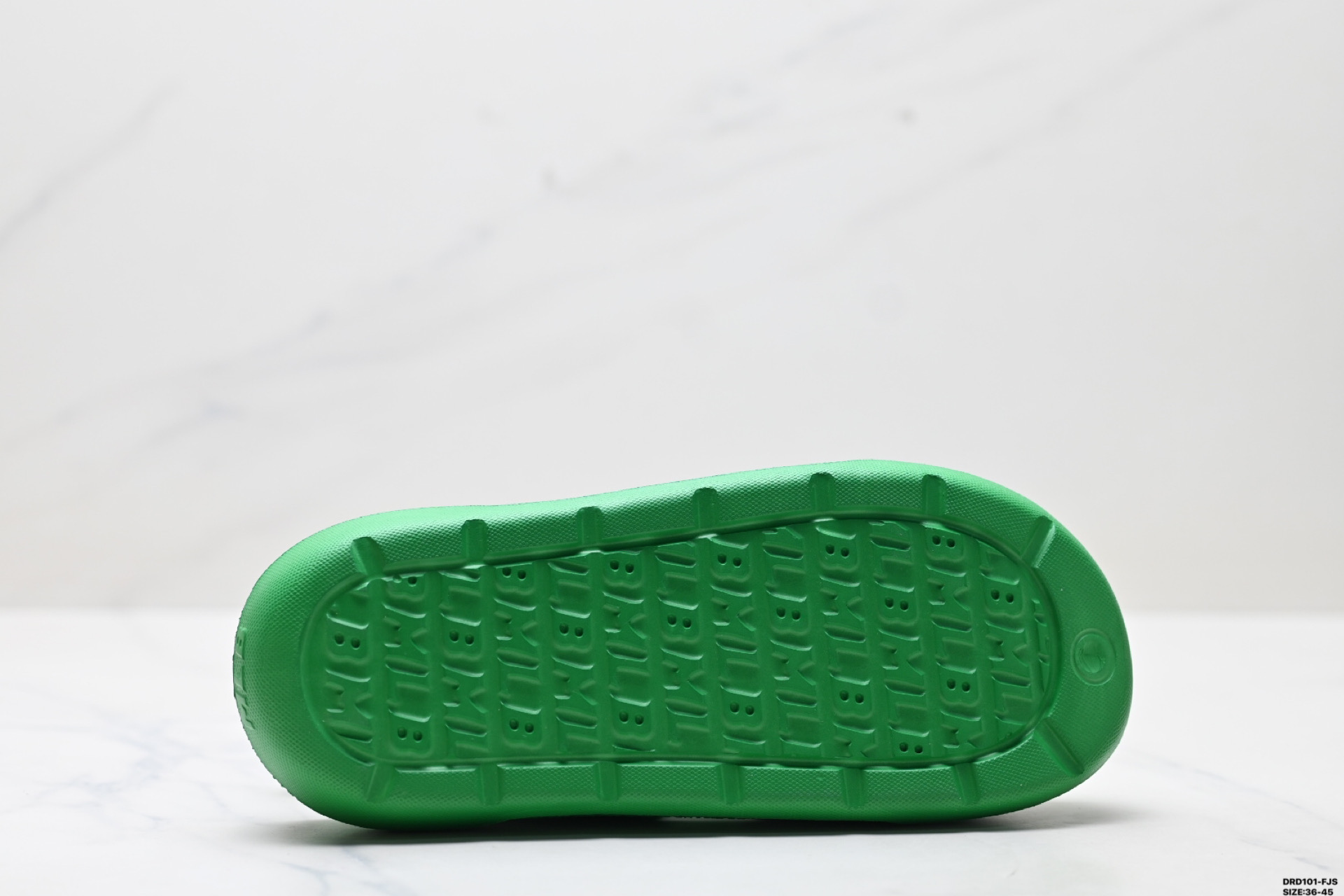 110 MLB Sandal Chunky Bouncer Clog Sandal 舒适百搭 橡胶底 防臭防滑包头拖鞋 3ASDCBC33