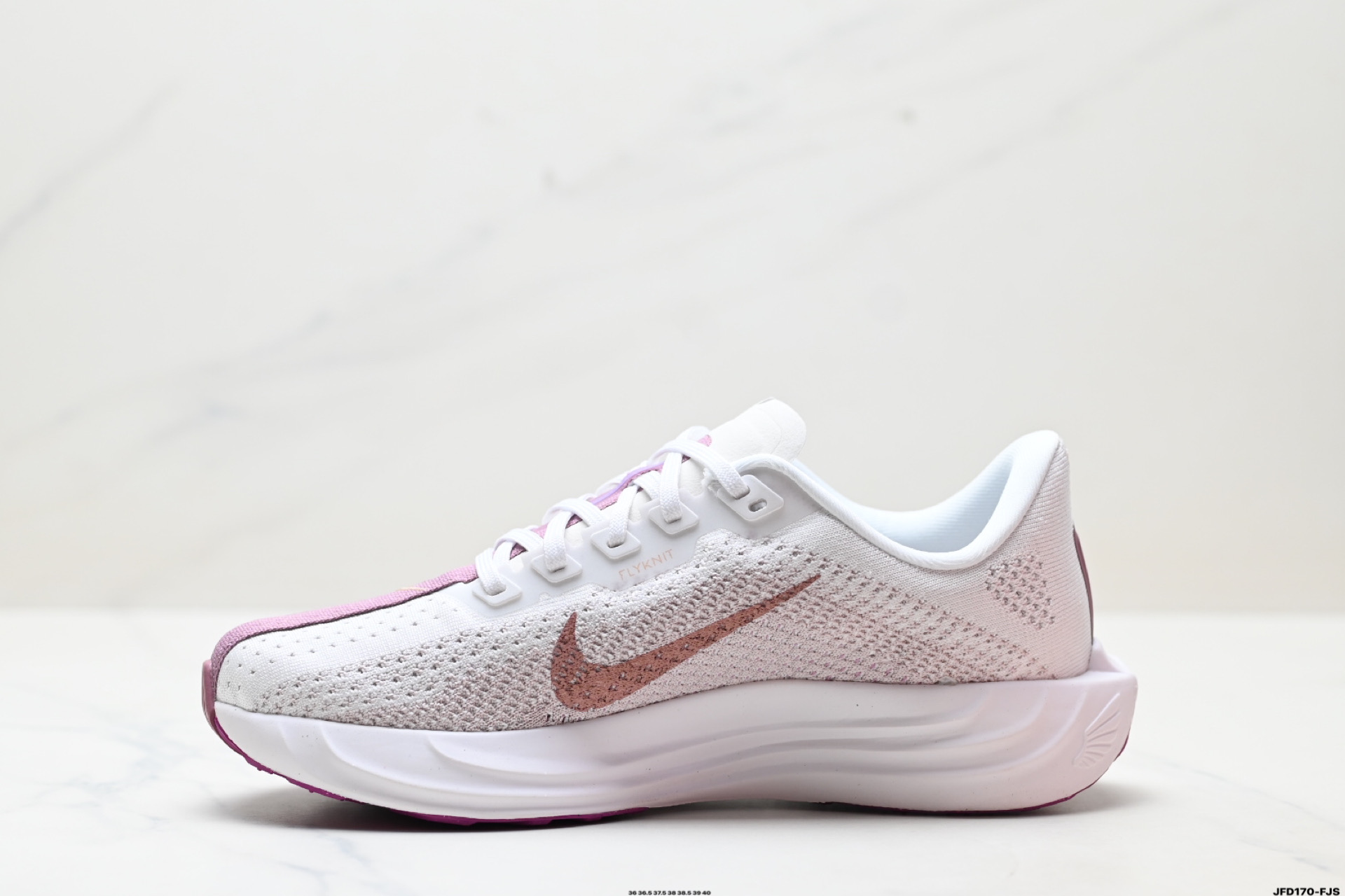 Nike Air Zoom Pegasus Plus 耐克飞马加强版系列低帮马拉松休闲运动慢跑鞋 FQ7261-402