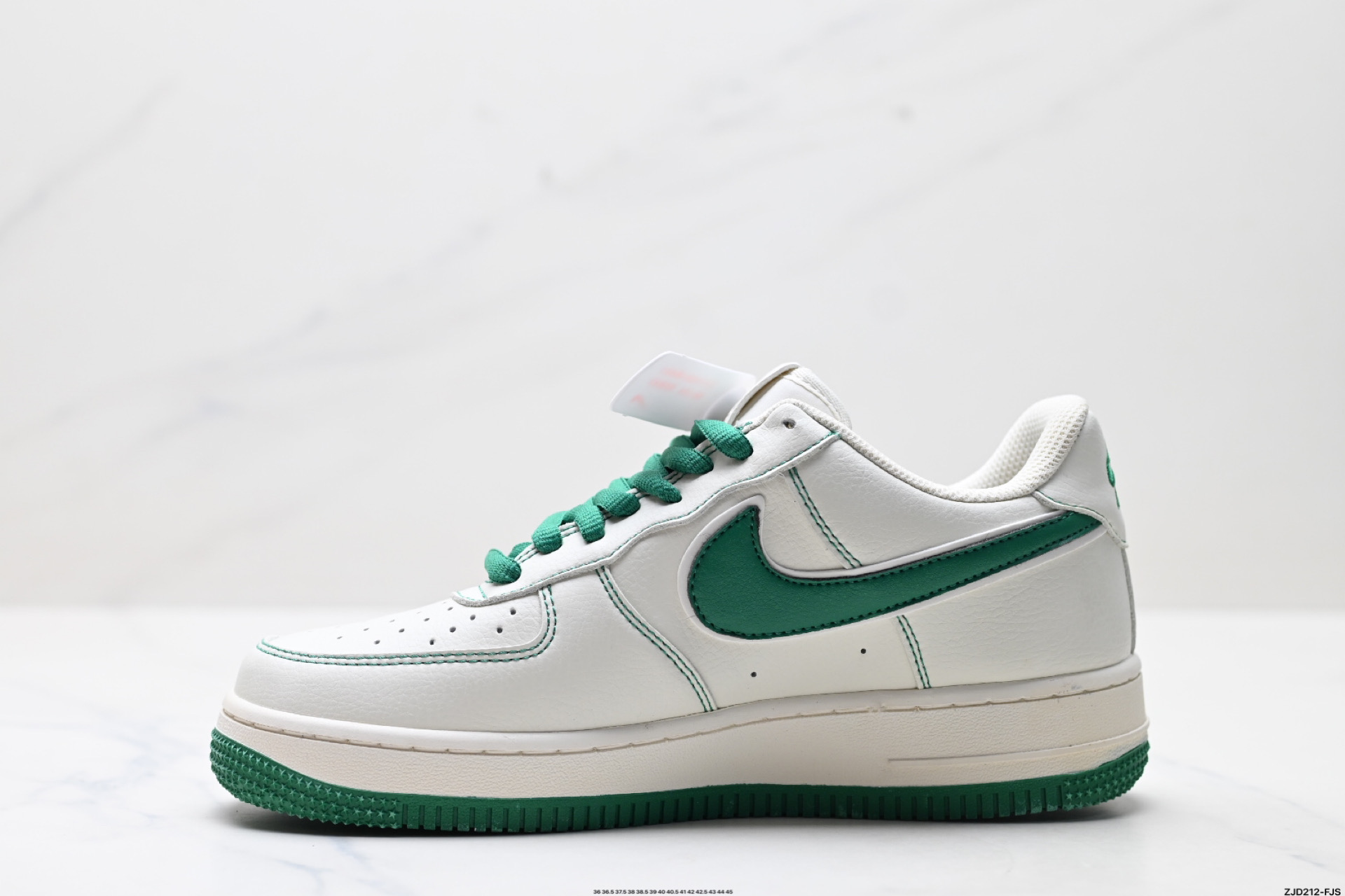 250 NIKE AIR FORCE 1‘07 FR0538-093