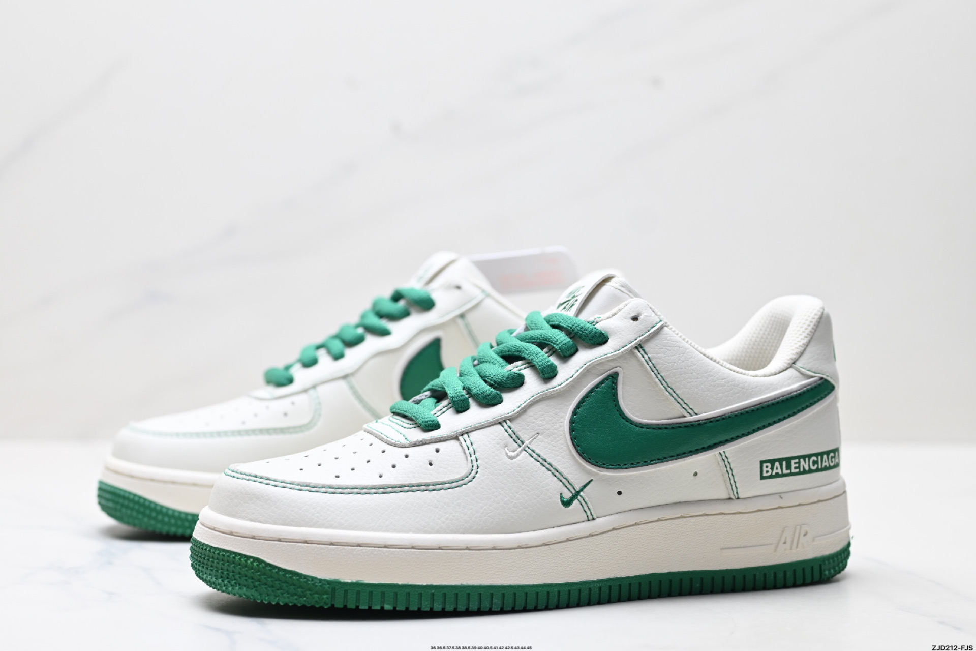 250 NIKE AIR FORCE 1‘07 FR0538-093