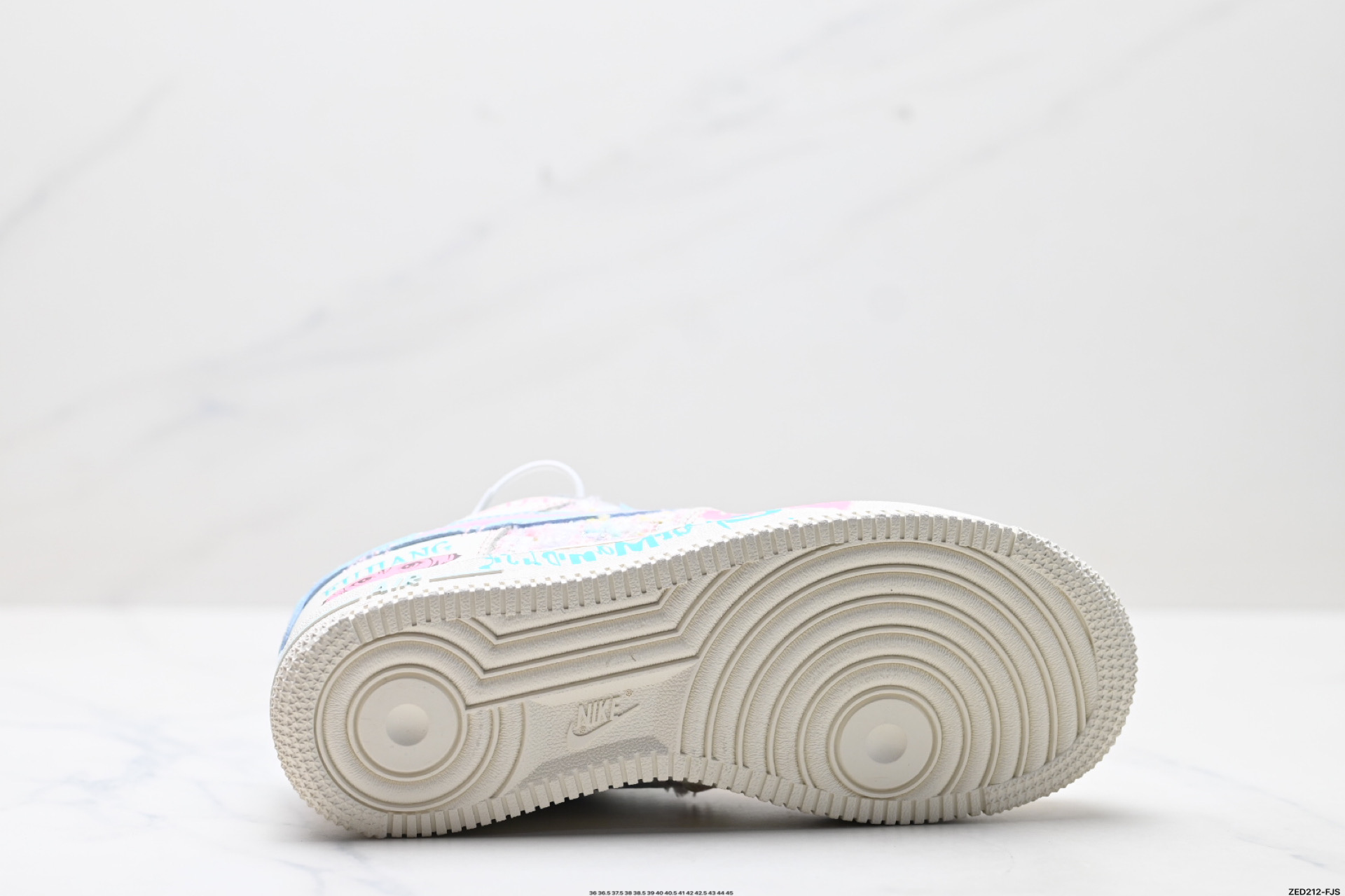 270 NIKE AIR FORCE 1‘07 FJ7740-310