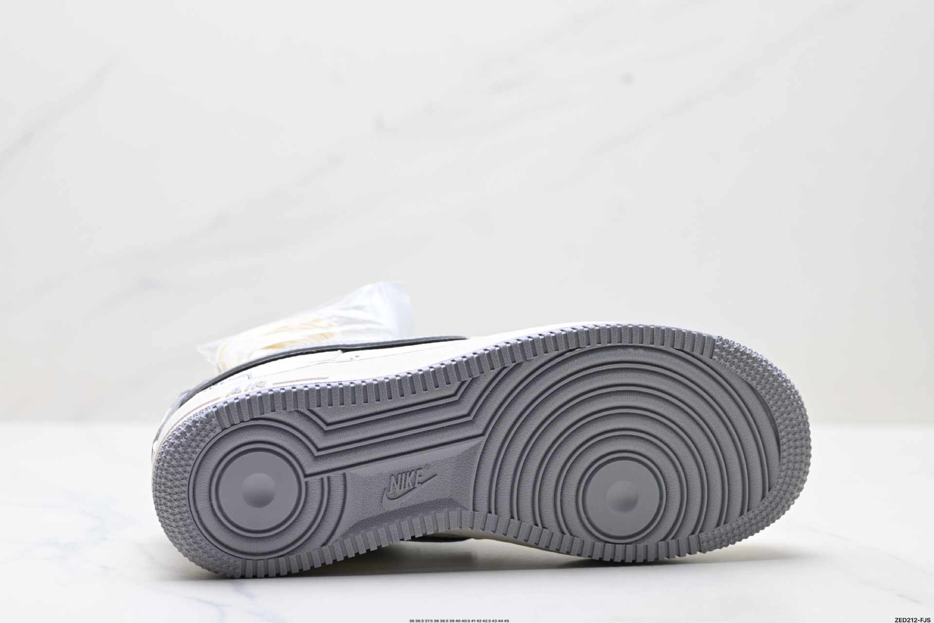 270 NIKE AIR FORCE 1‘07 HH7518-060