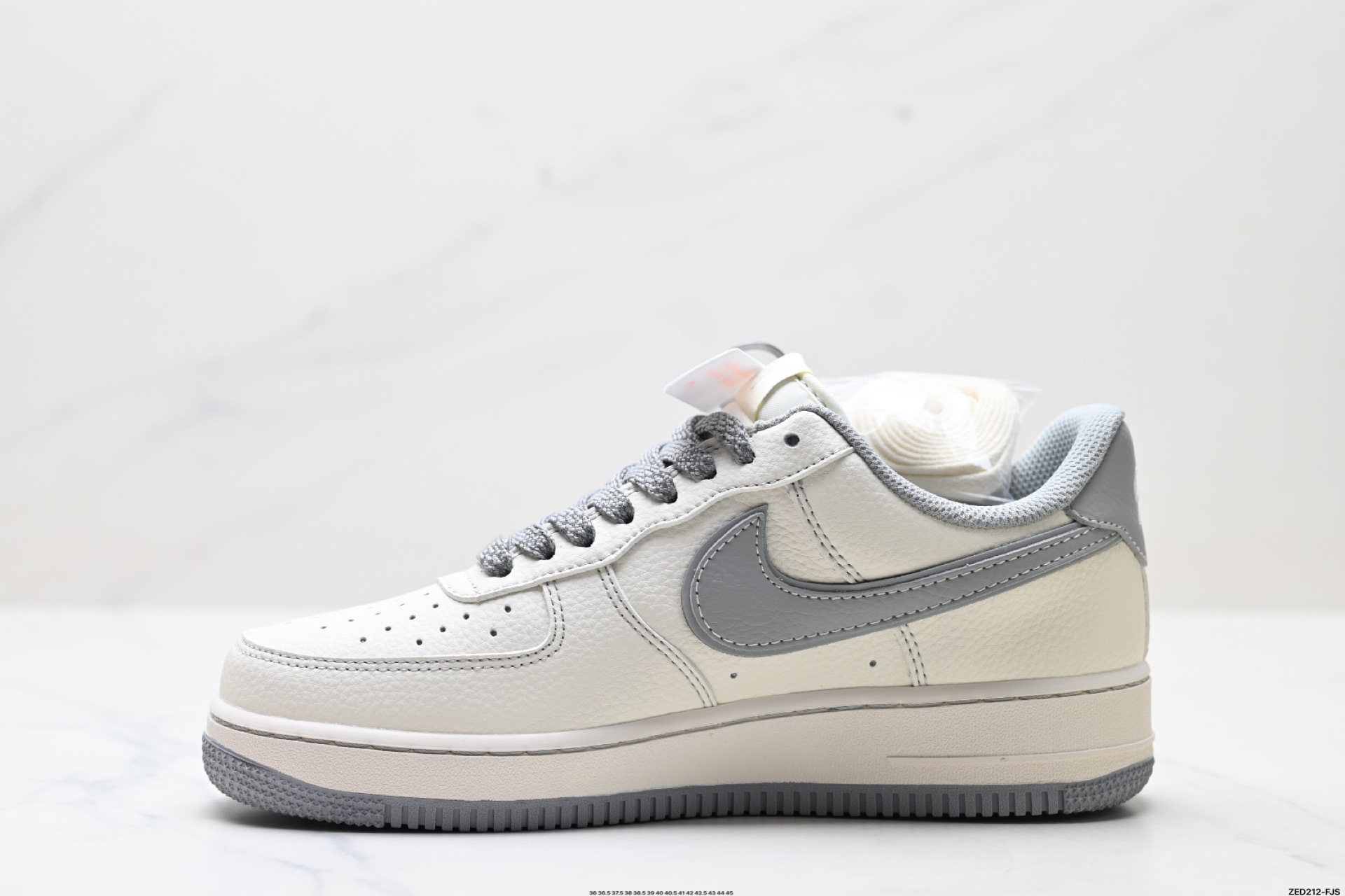 270 NIKE AIR FORCE 1‘07 HH7518-060
