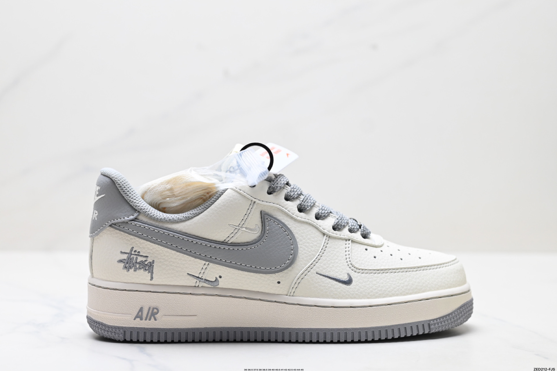 270 NIKE AIR FORCE 1‘07 HH7518-060