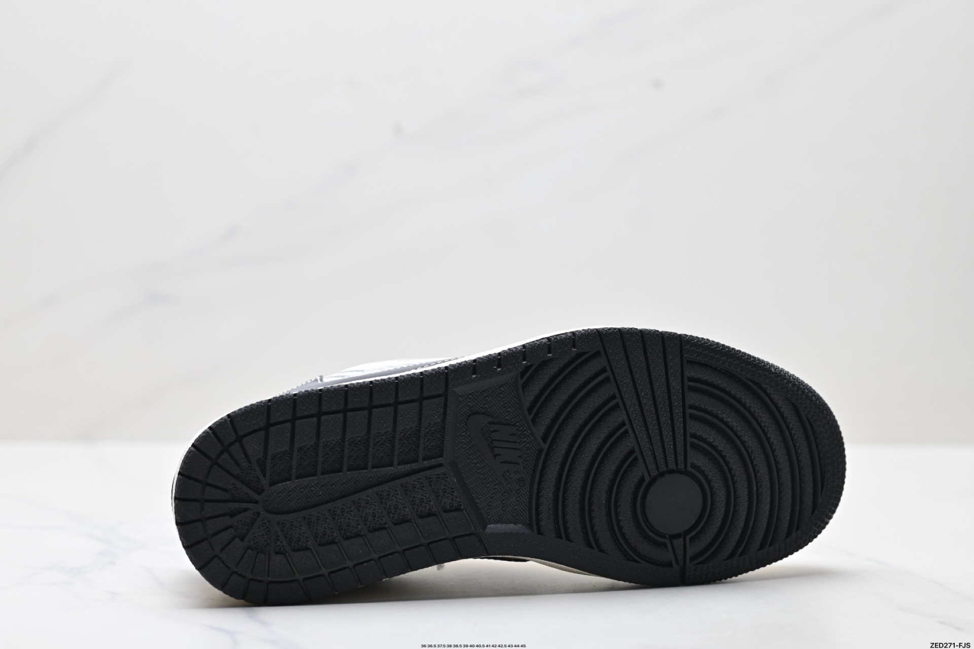 270 Nike Air Jordan 1 x Travis Scott AJ1倒勾 乔一倒钩 ‘DIY’定制 耐克 低帮文化篮球鞋 LD2025-029