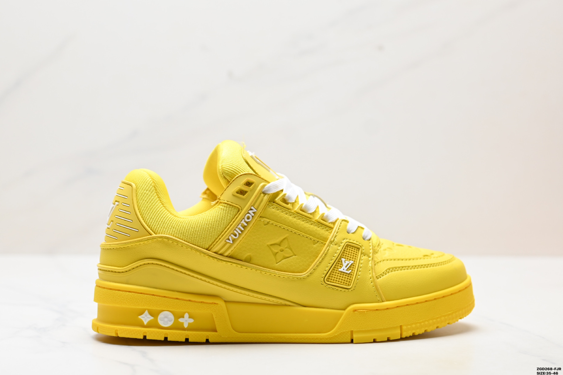 300 Louis vuitton Trainer Sneaker Low 路易威登 休闲运动文化百搭板鞋