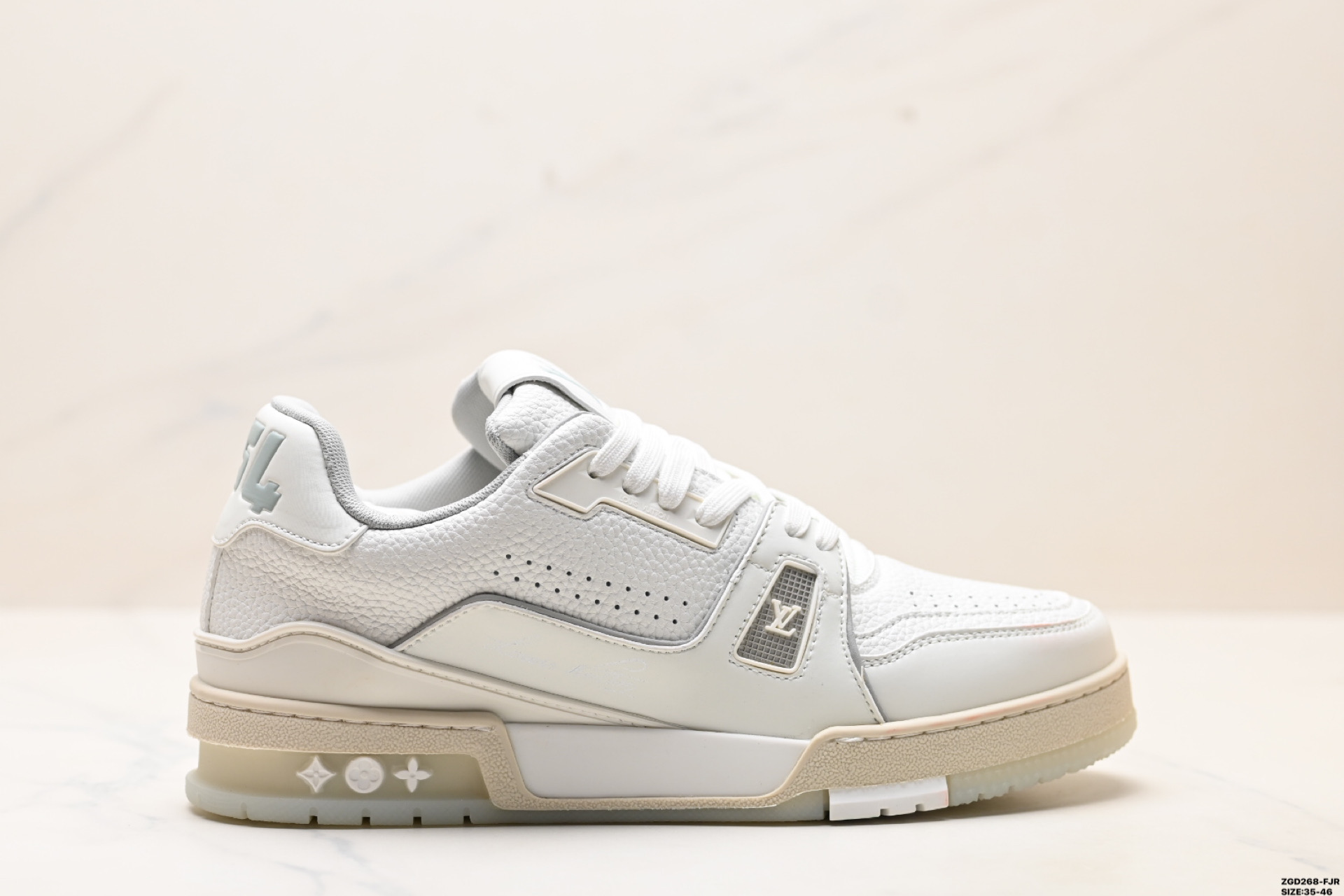 300 Louis vuitton Trainer Sneaker Low 路易威登 休闲运动文化百搭板鞋