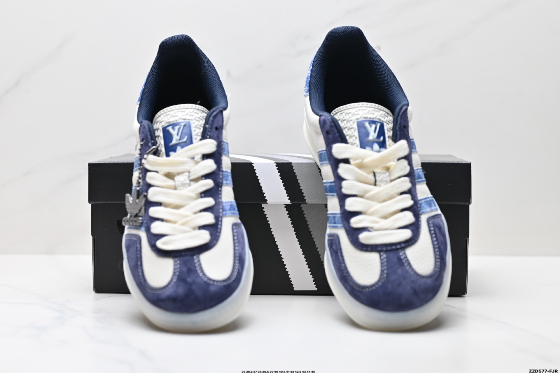 260 Adidas Originals Gazelle indoor ‘DIY‘定制 系列 阿迪达斯 三叶草低帮休闲运动板鞋 DM1234-008