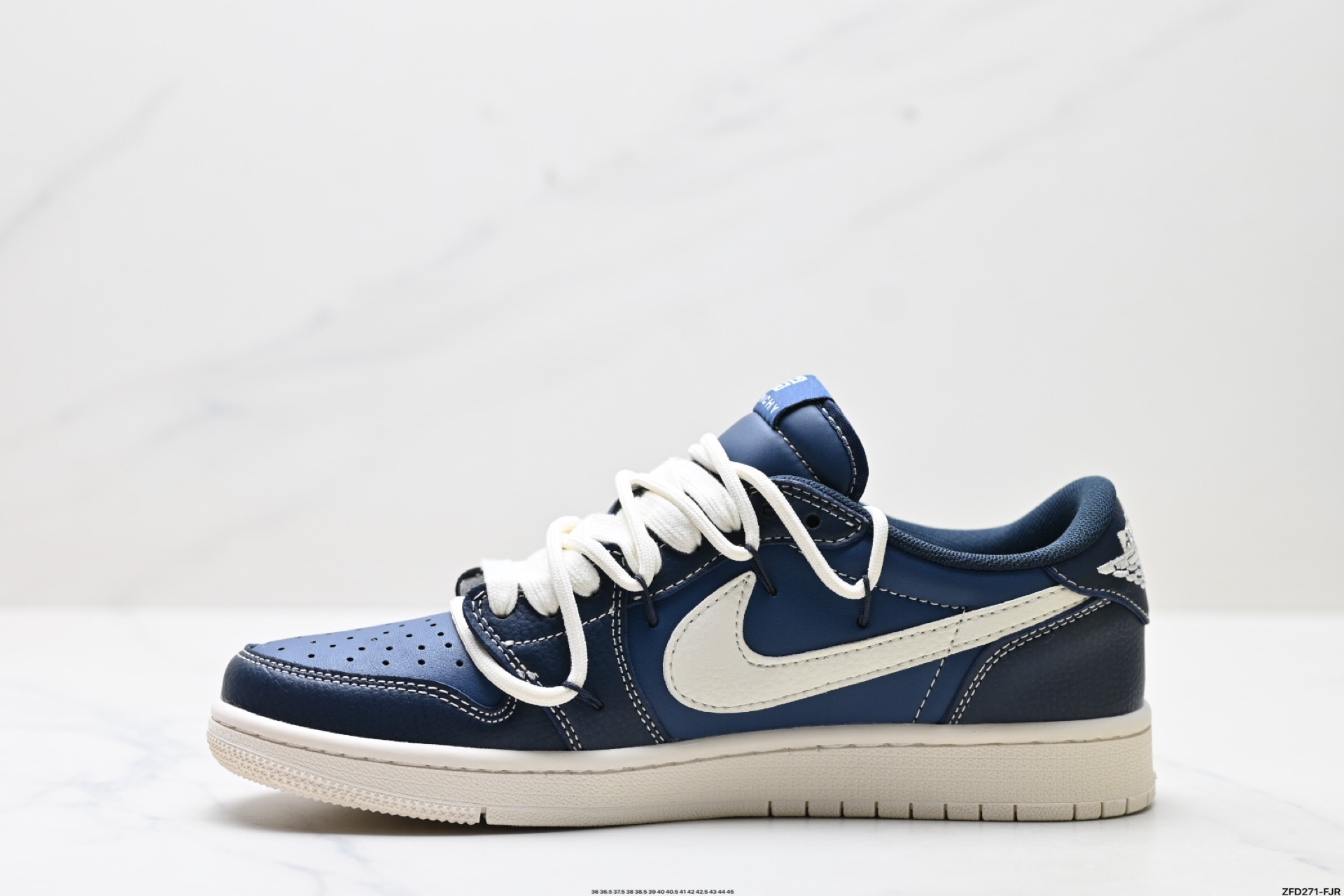 Nike Air Jordan 1 x Travis Scott AJ1倒勾 乔一倒钩 ‘DIY’定制 耐克 低帮文化篮球鞋 DM6868-105