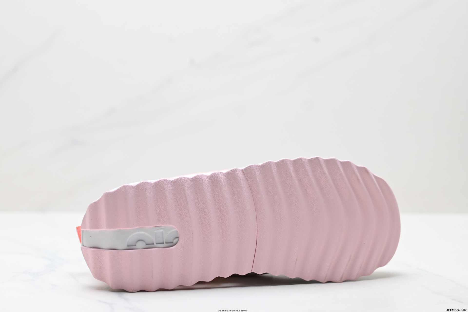 Nike Air Max Dawn: Comodidad y Estilo Retro para tu Día a Día 9 i1747588482143 9184 0 8