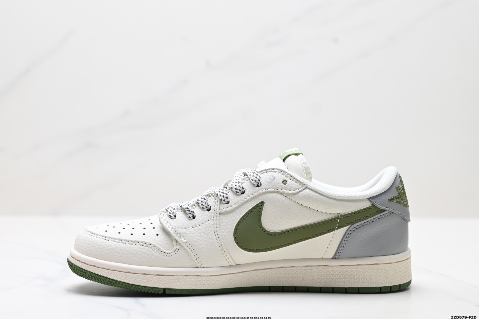 260 Nike Air Jordan 1 x Travis Scott AJ1倒勾 乔一倒钩 ‘DIY’定制 耐克 低帮文化篮球鞋 HS8068-004