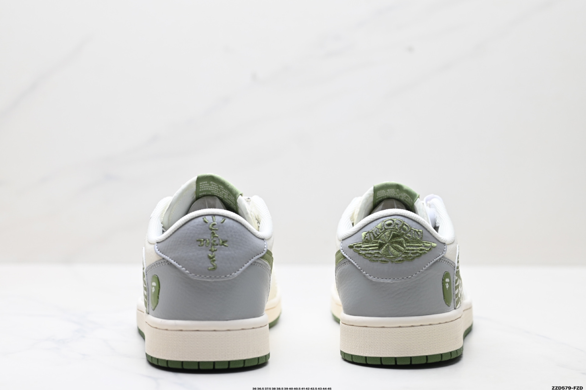 260 Nike Air Jordan 1 x Travis Scott AJ1倒勾 乔一倒钩 ‘DIY’定制 耐克 低帮文化篮球鞋 HS8068-004