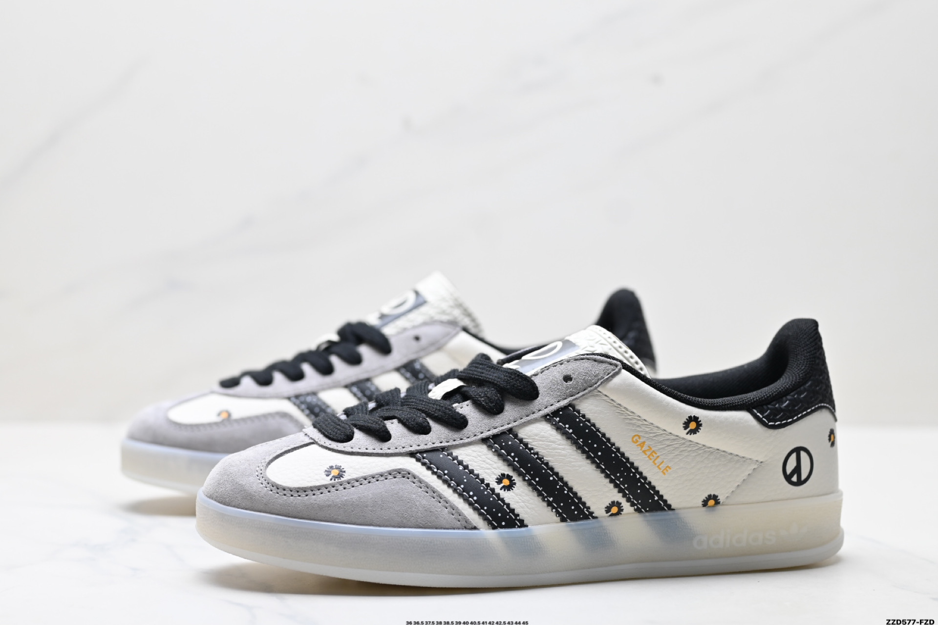 260 Adidas Originals Gazelle indoor ‘DIY‘定制 系列 阿迪达斯 三叶草绅士德训足球风百搭低帮休闲运动板鞋 DM1234-011