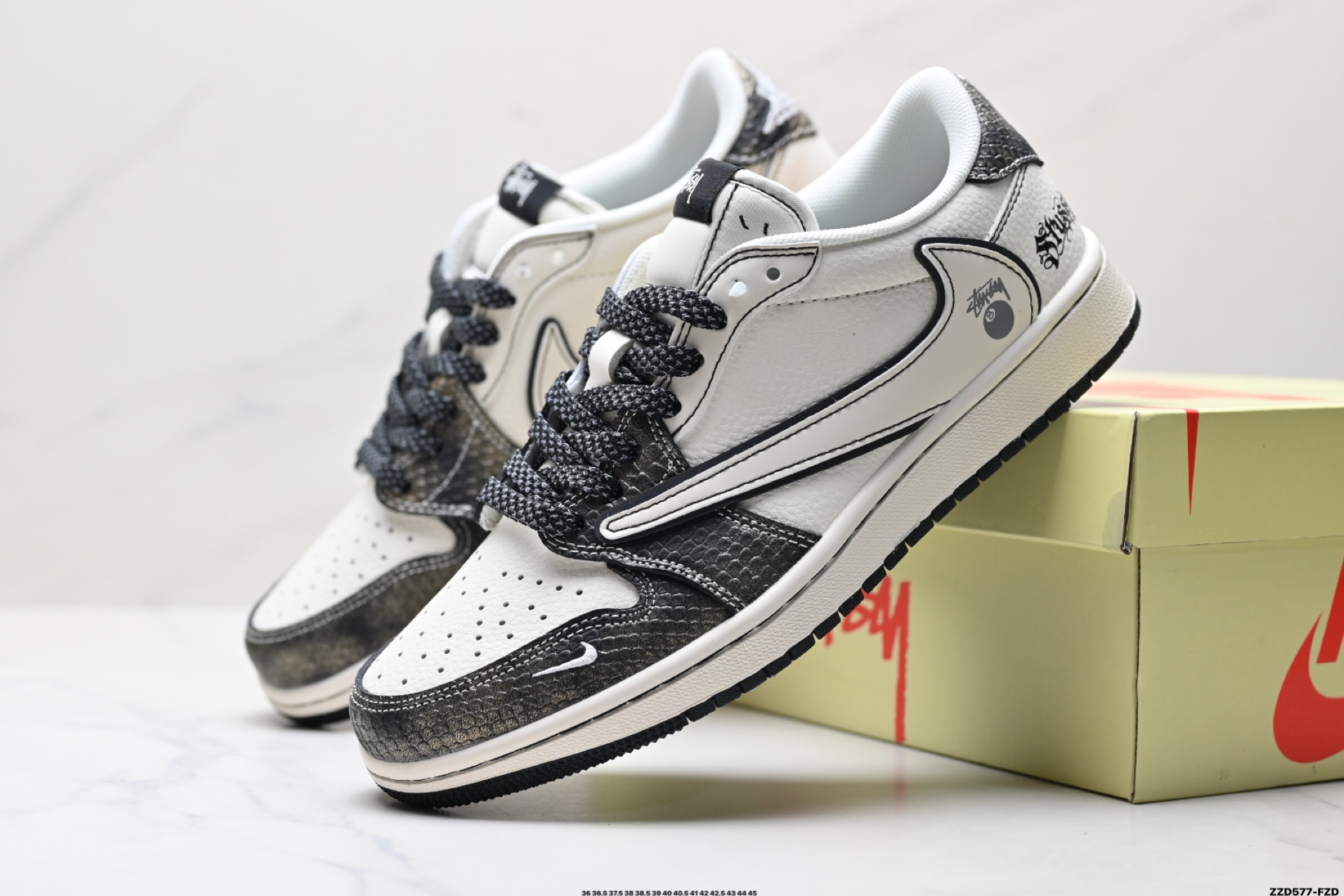 260 Nike Air Jordan 1 x Travis Scott AJ1倒勾 乔一倒钩 ‘DIY’定制 耐克 低帮文化篮球鞋 XF8698-075