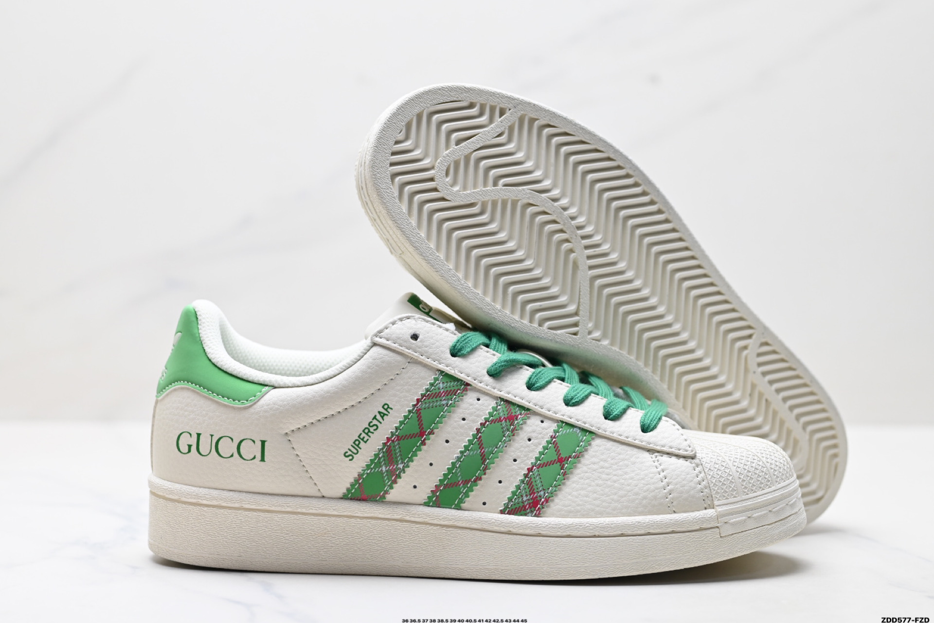 240 Adidas Originals Superstar 阿迪达斯 三叶草 贝壳头’DIY’系列低帮经典百搭休闲运动板鞋 XG0003