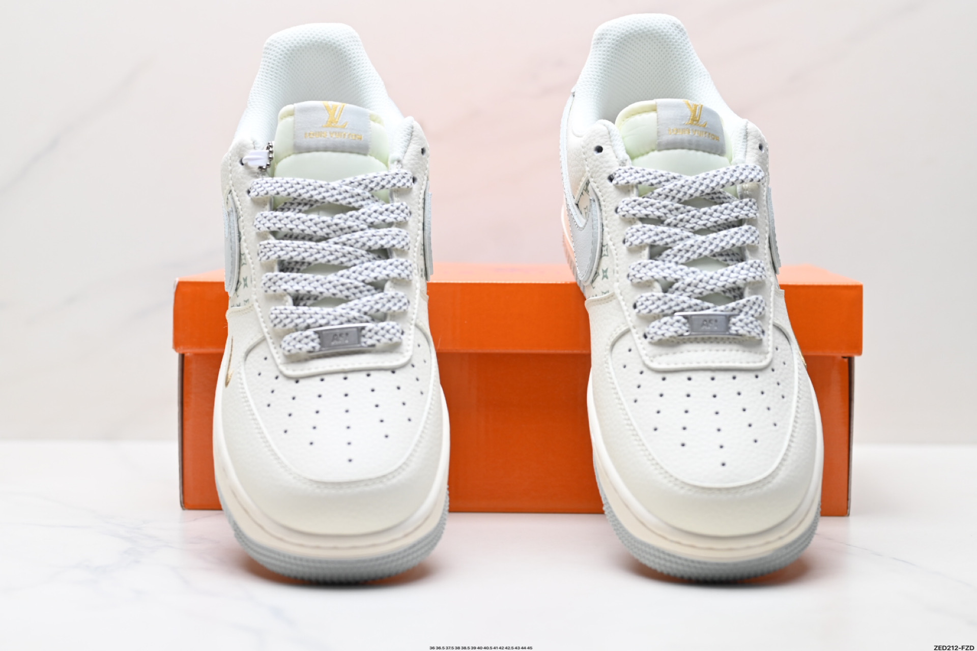 270 NIKE AIR FORCE 1‘07 LV8 XX3168-159