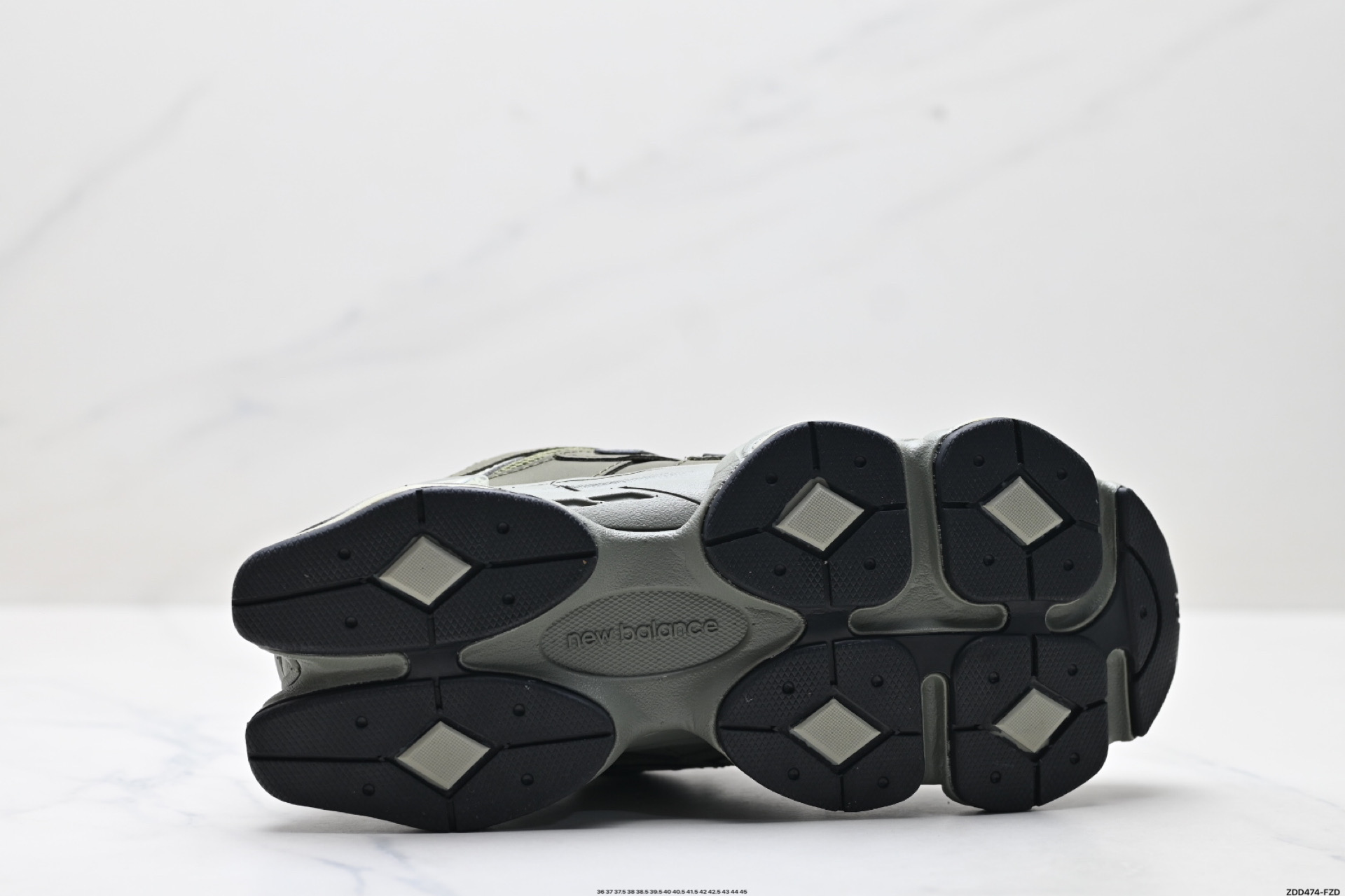 240 New Balance 9060系列 新百伦 复古休闲运动慢跑鞋 U9060ZGD