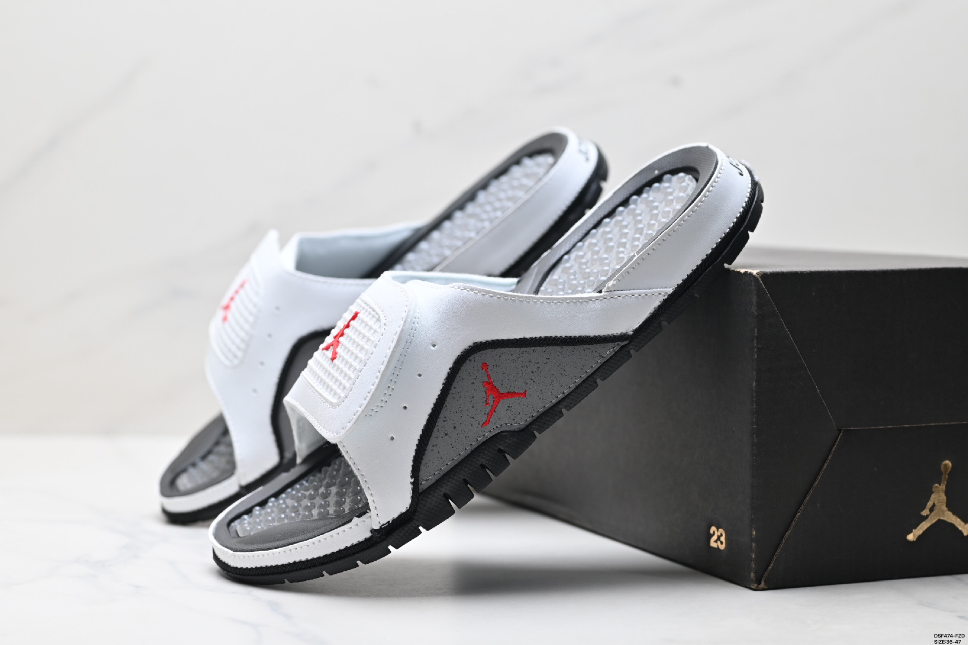 105 NIKE AIR JORDAN HYDRO XII RETRO 耐克 魔术贴运动拖鞋 532225-141