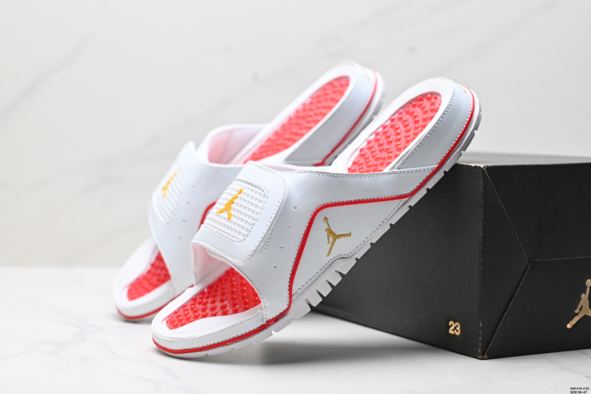 105 NIKE AIR JORDAN HYDRO XII RETRO 耐克 魔术贴运动拖鞋 532225-141