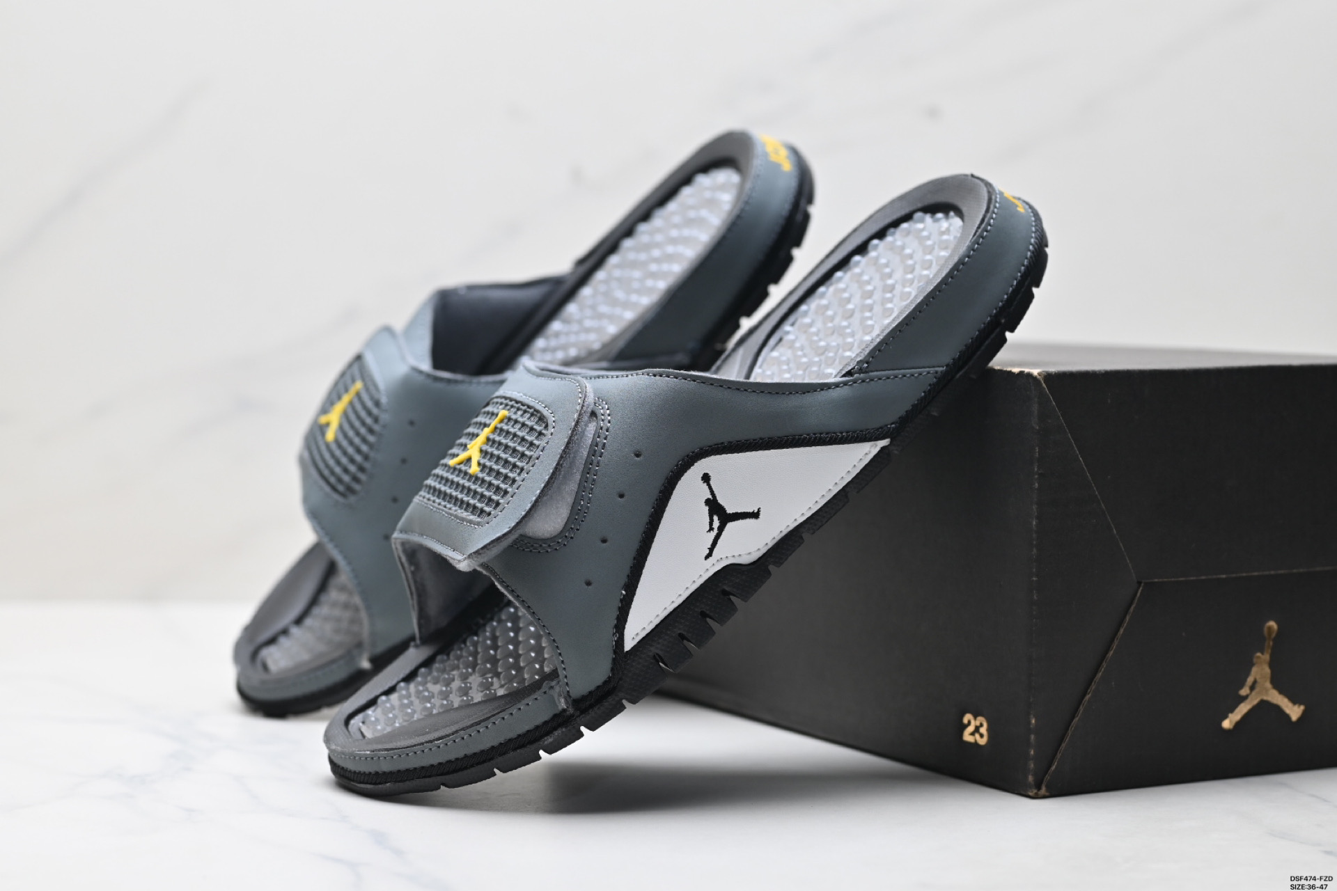 105 NIKE AIR JORDAN HYDRO XII RETRO 耐克 魔术贴运动拖鞋 532225-141