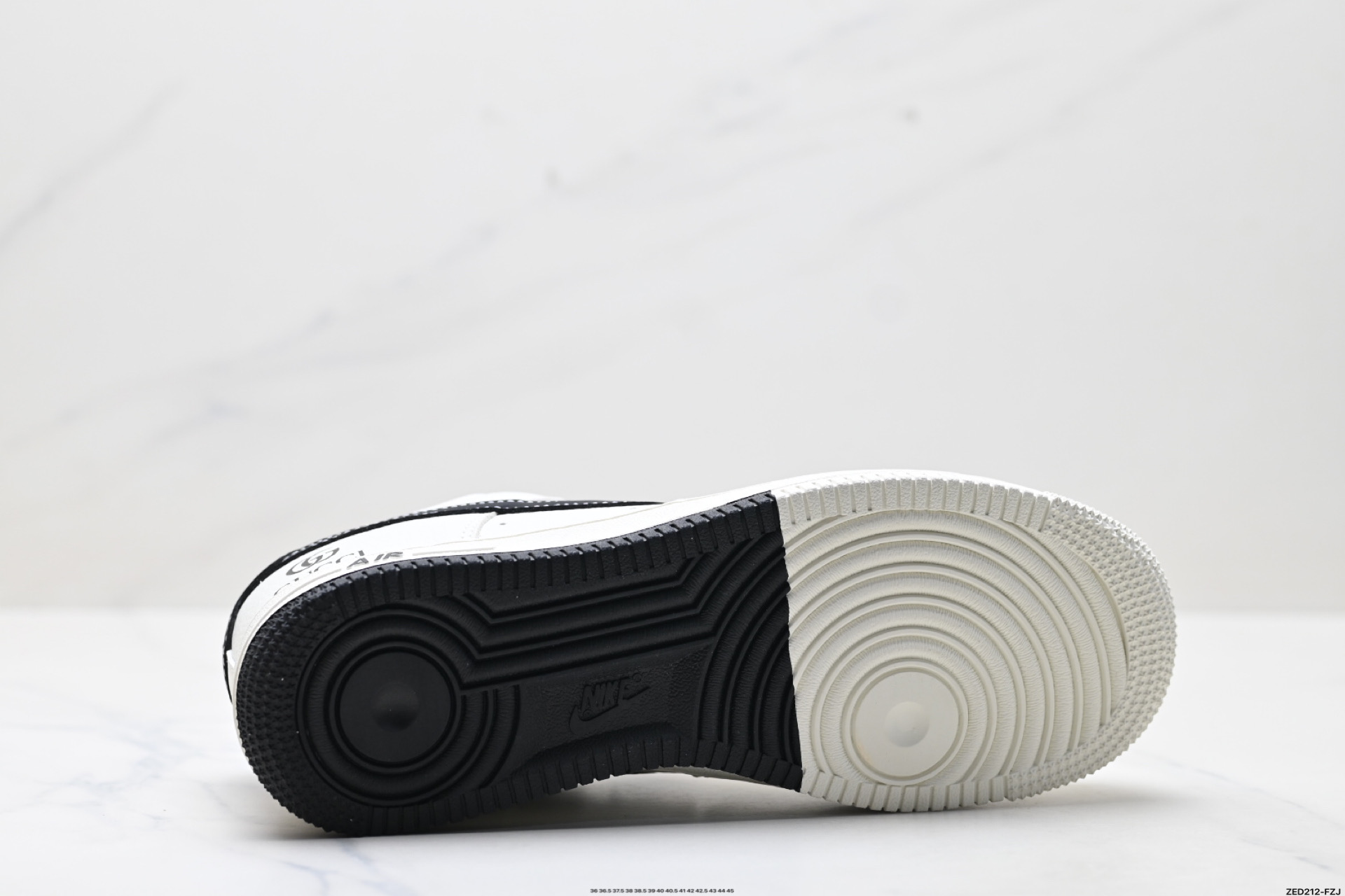 270 NIKE AIR FORCE 1‘07 WB CS5288-009