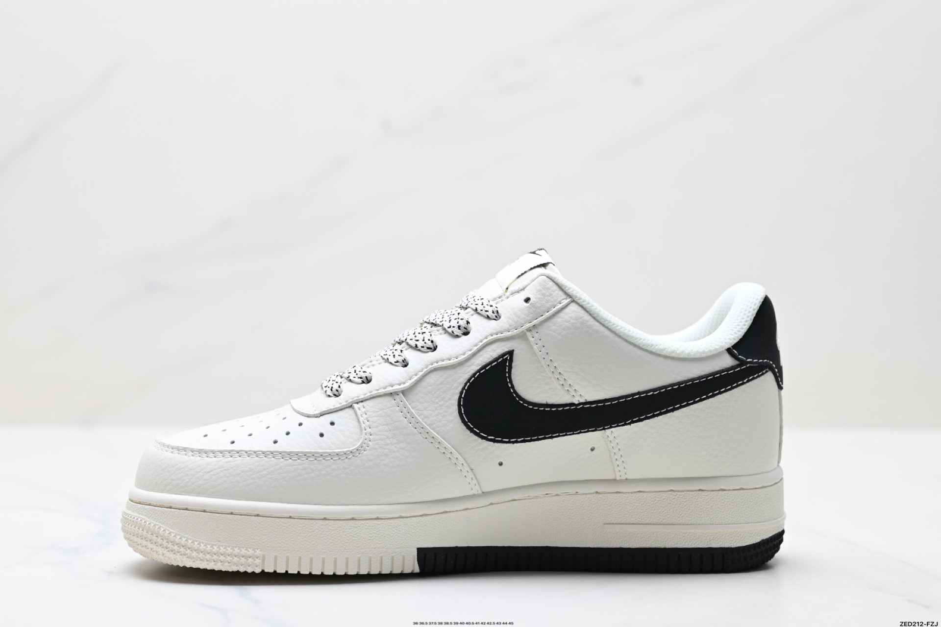 270 NIKE AIR FORCE 1‘07 WB CS5288-009