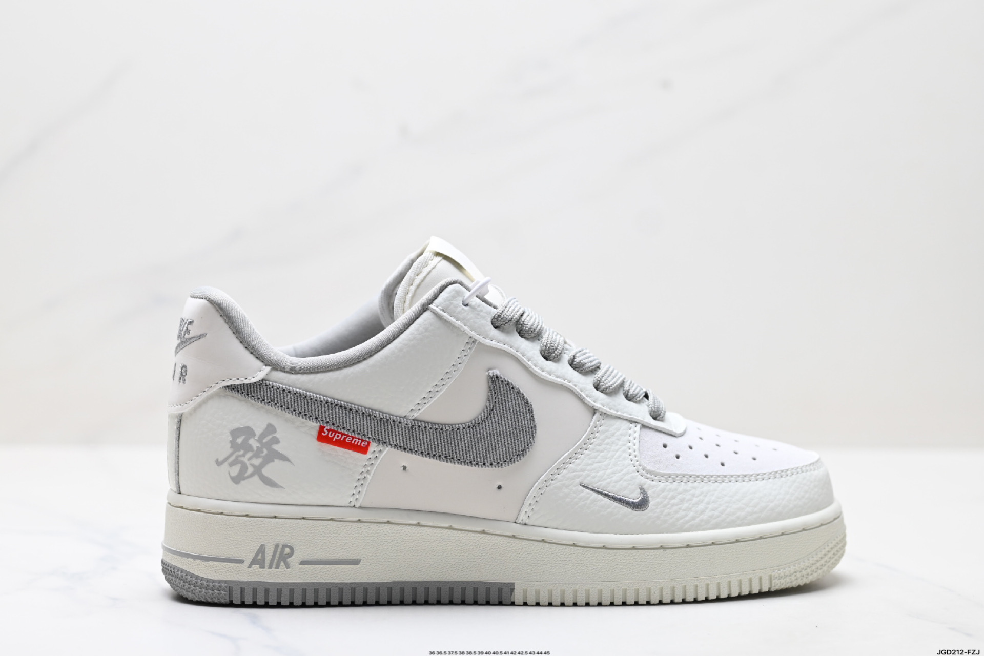 190 NIKE AIR FORCE 1‘07 CH6336-522