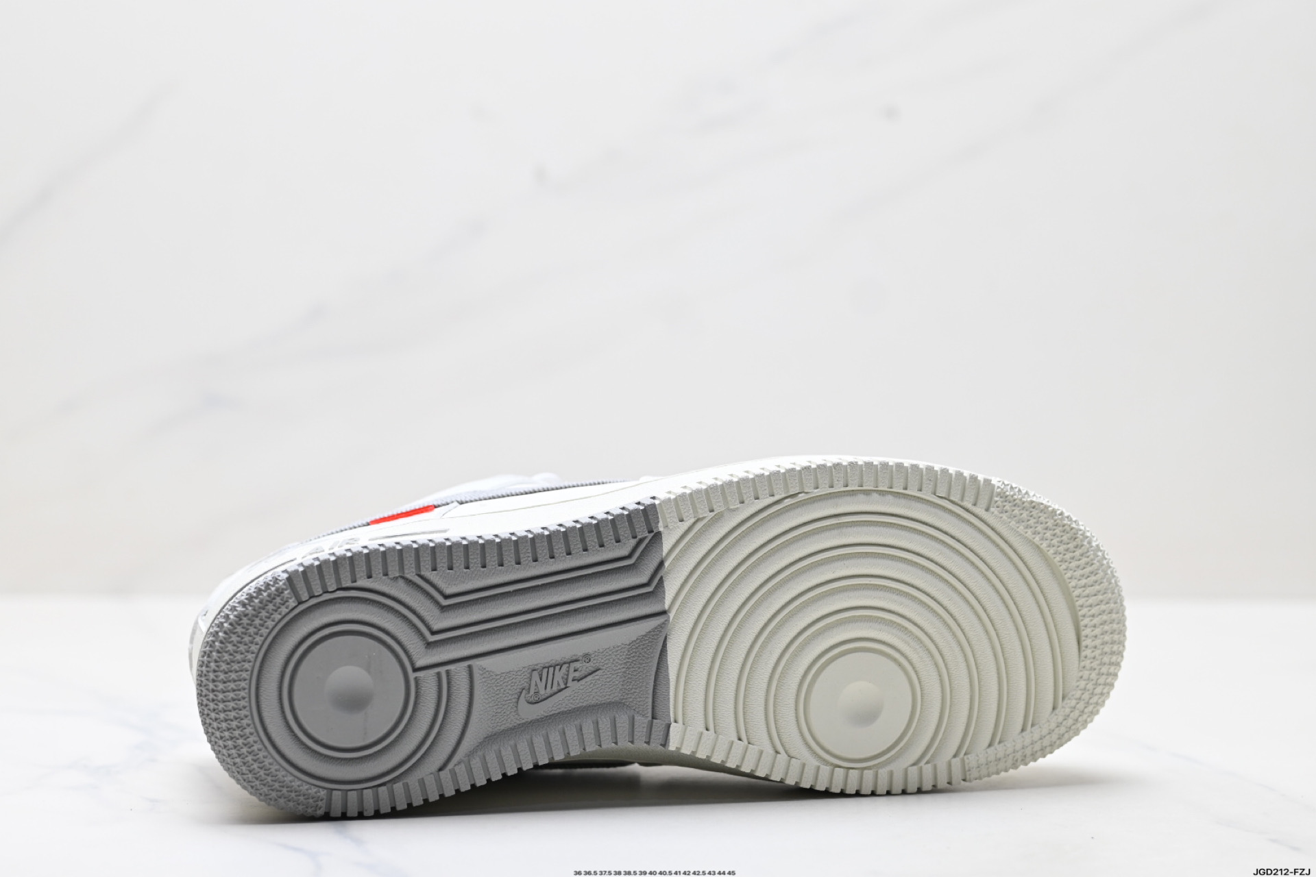 190 NIKE AIR FORCE 1‘07 CH6336-522