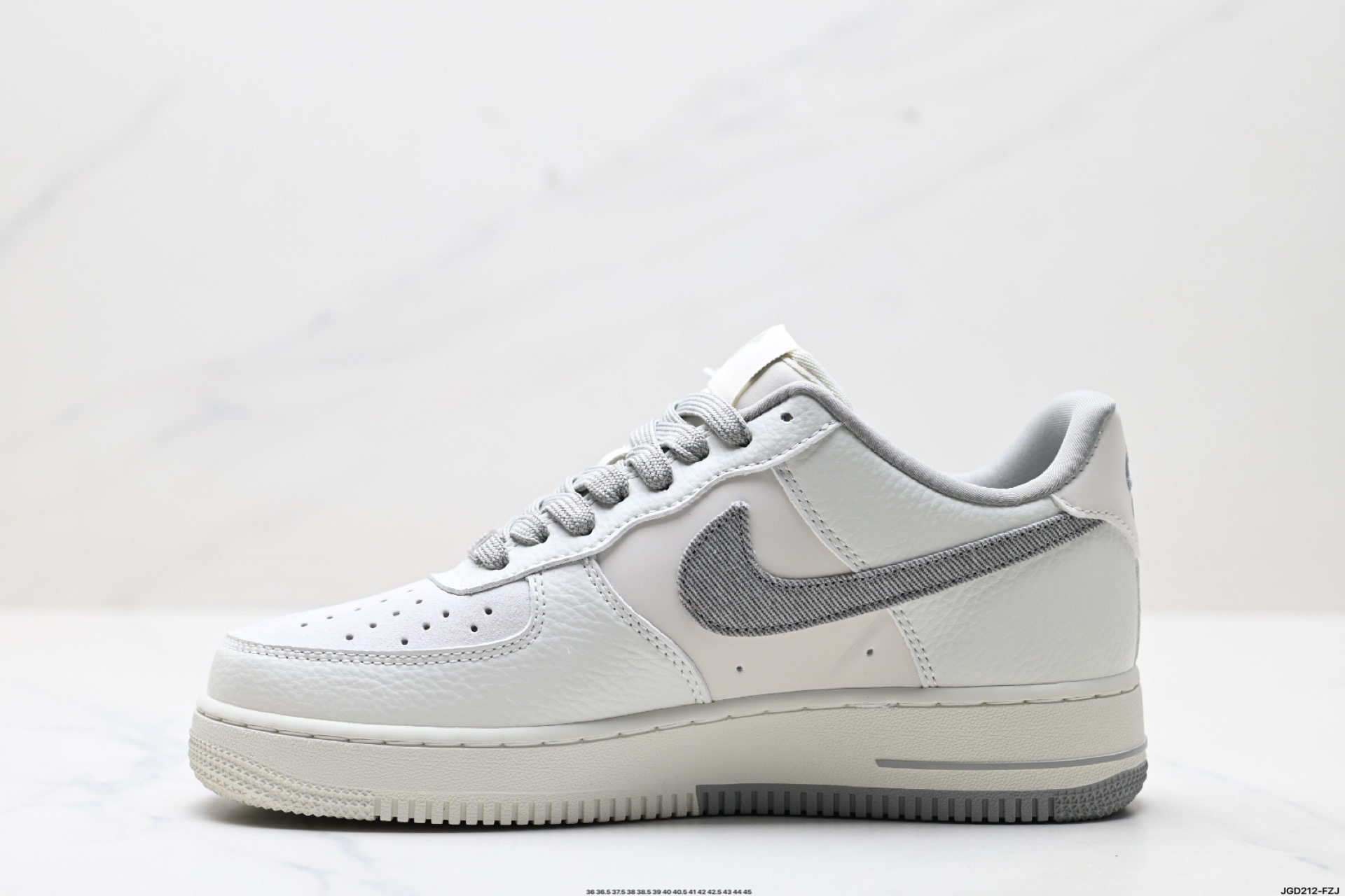 190 NIKE AIR FORCE 1‘07 CH6336-522