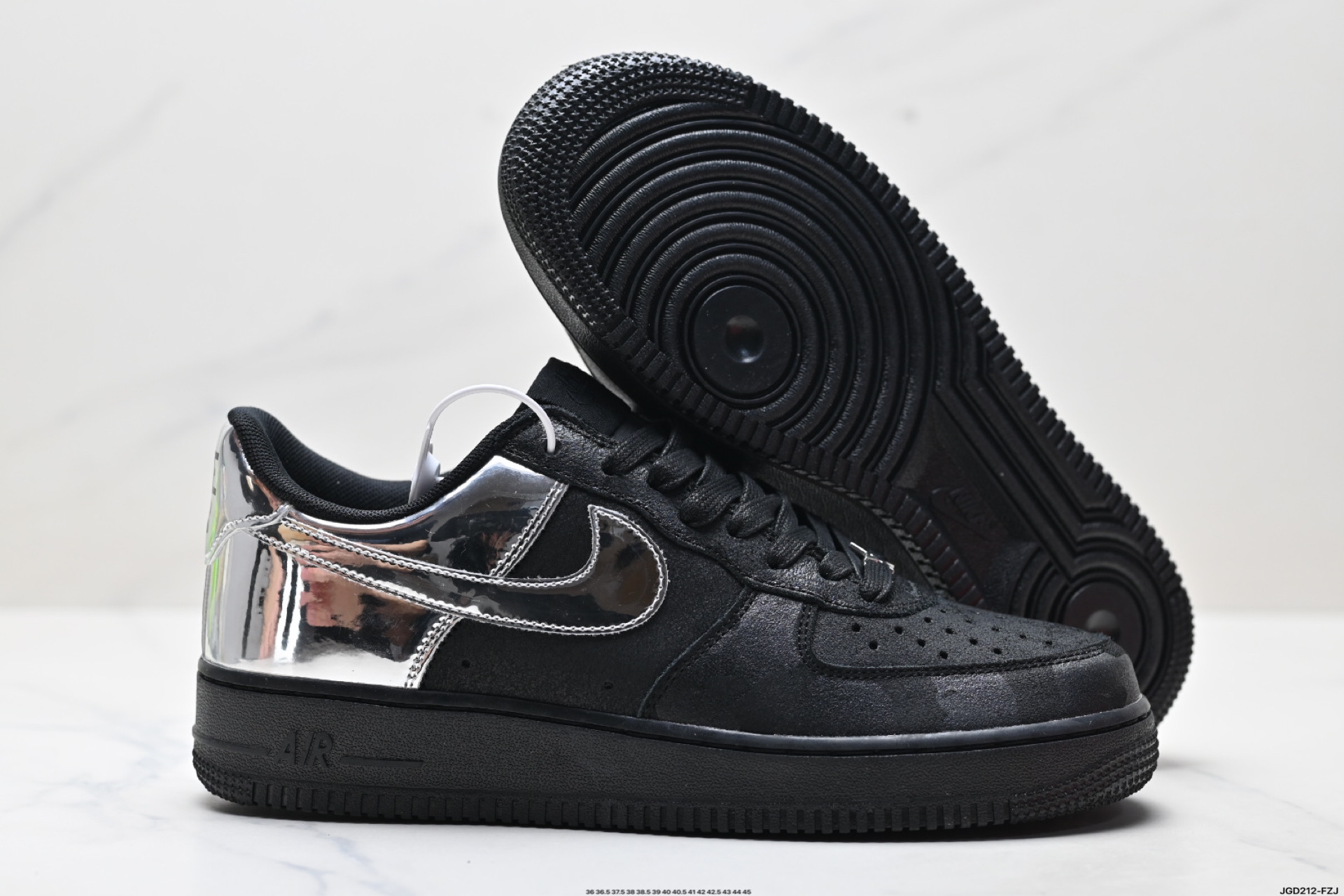 190 NIKE AIR FORCE 1‘07 HF2885-001