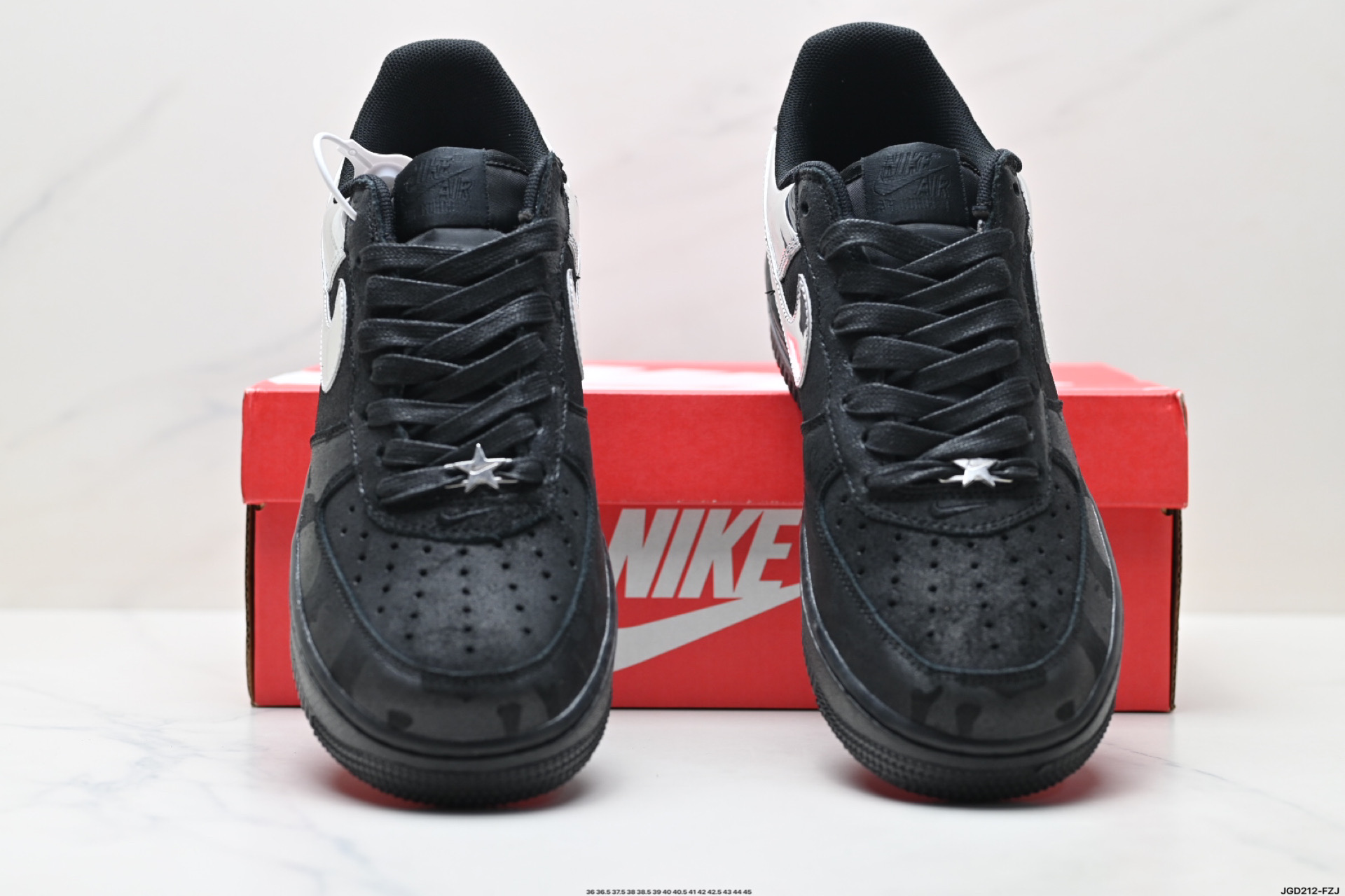 190 NIKE AIR FORCE 1‘07 HF2885-001
