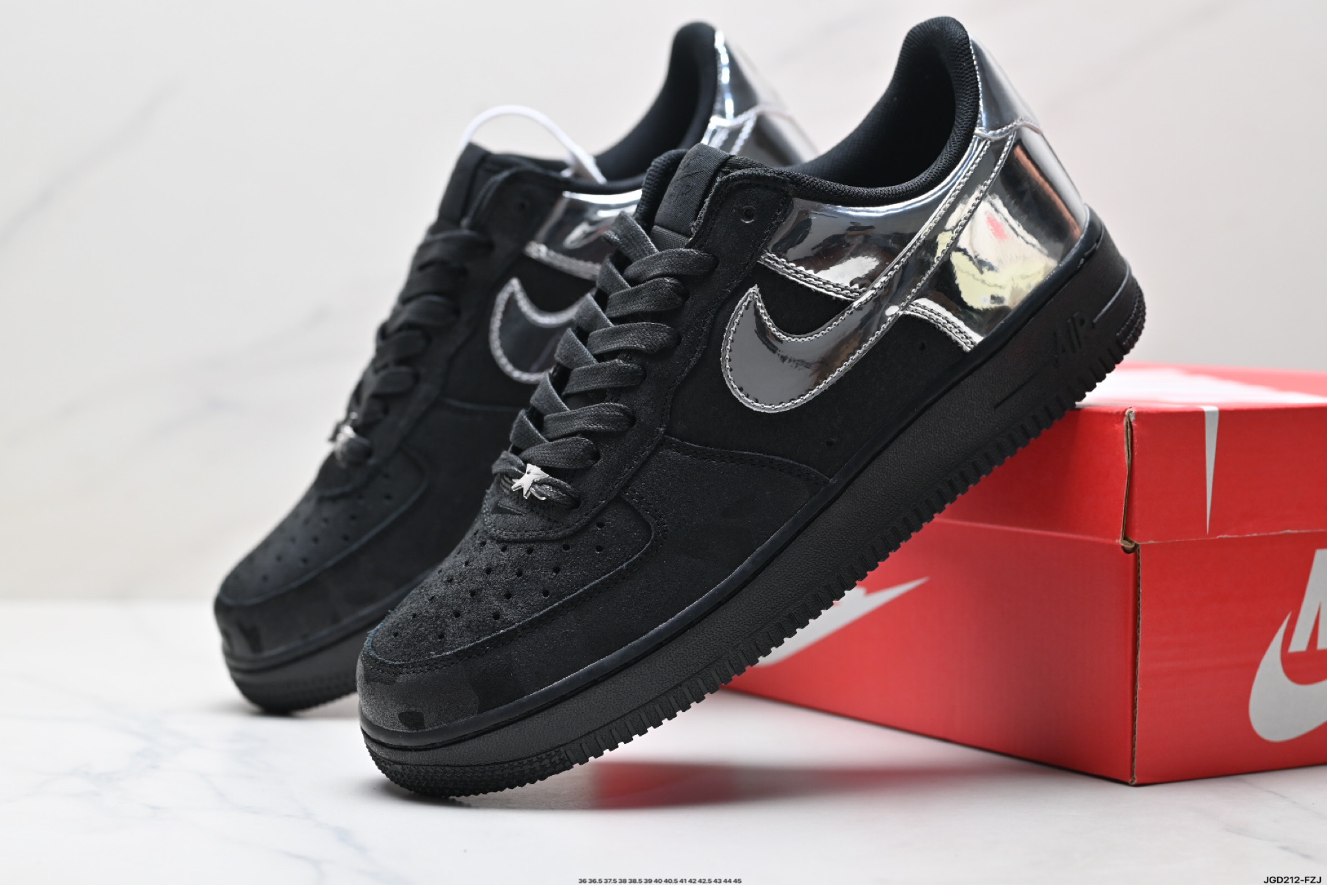 190 NIKE AIR FORCE 1‘07 HF2885-001