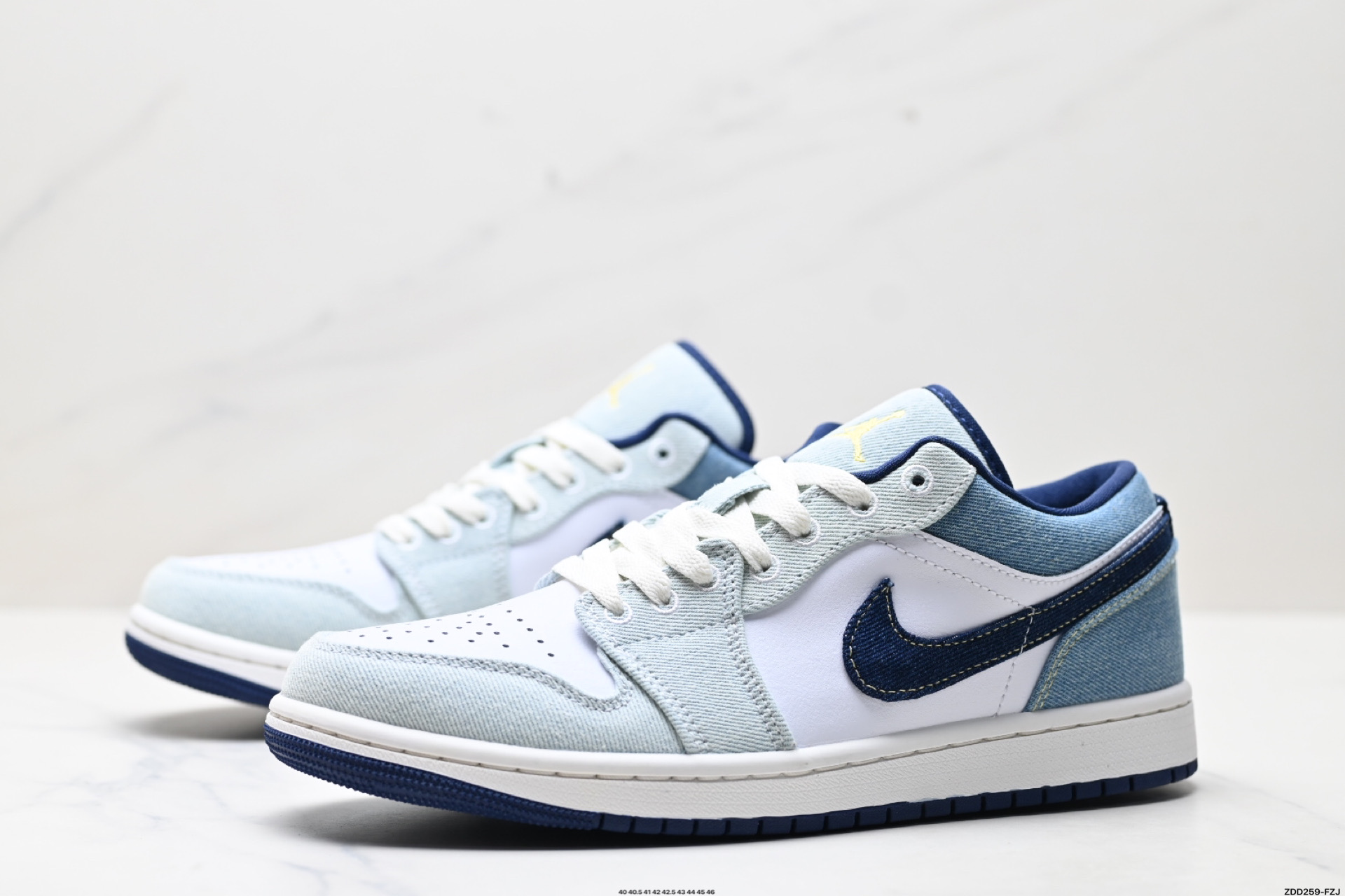 240 Nike Air Jordan 1 Low AJ1乔1低帮休闲板鞋 lH0648-141