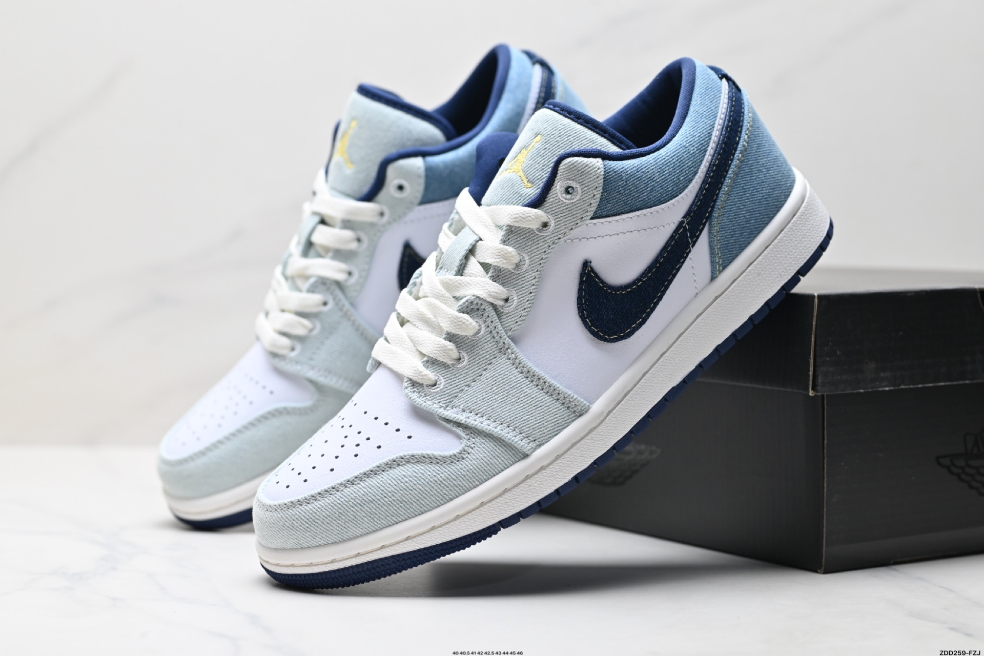 240 Nike Air Jordan 1 Low AJ1乔1低帮休闲板鞋 lH0648-141