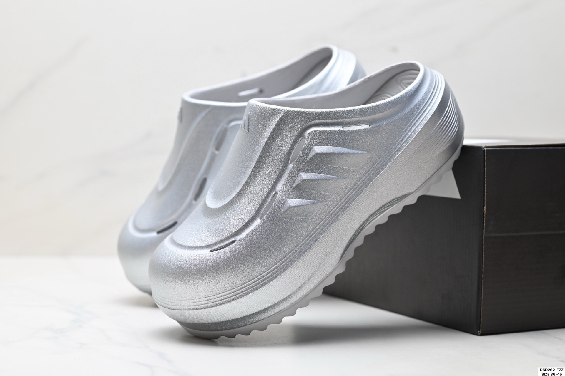 100 Adidas OZWAVE CLOG ozeave CLOG 阿迪达斯 百搭舒适 防磨防滑包头拖鞋 JR6760